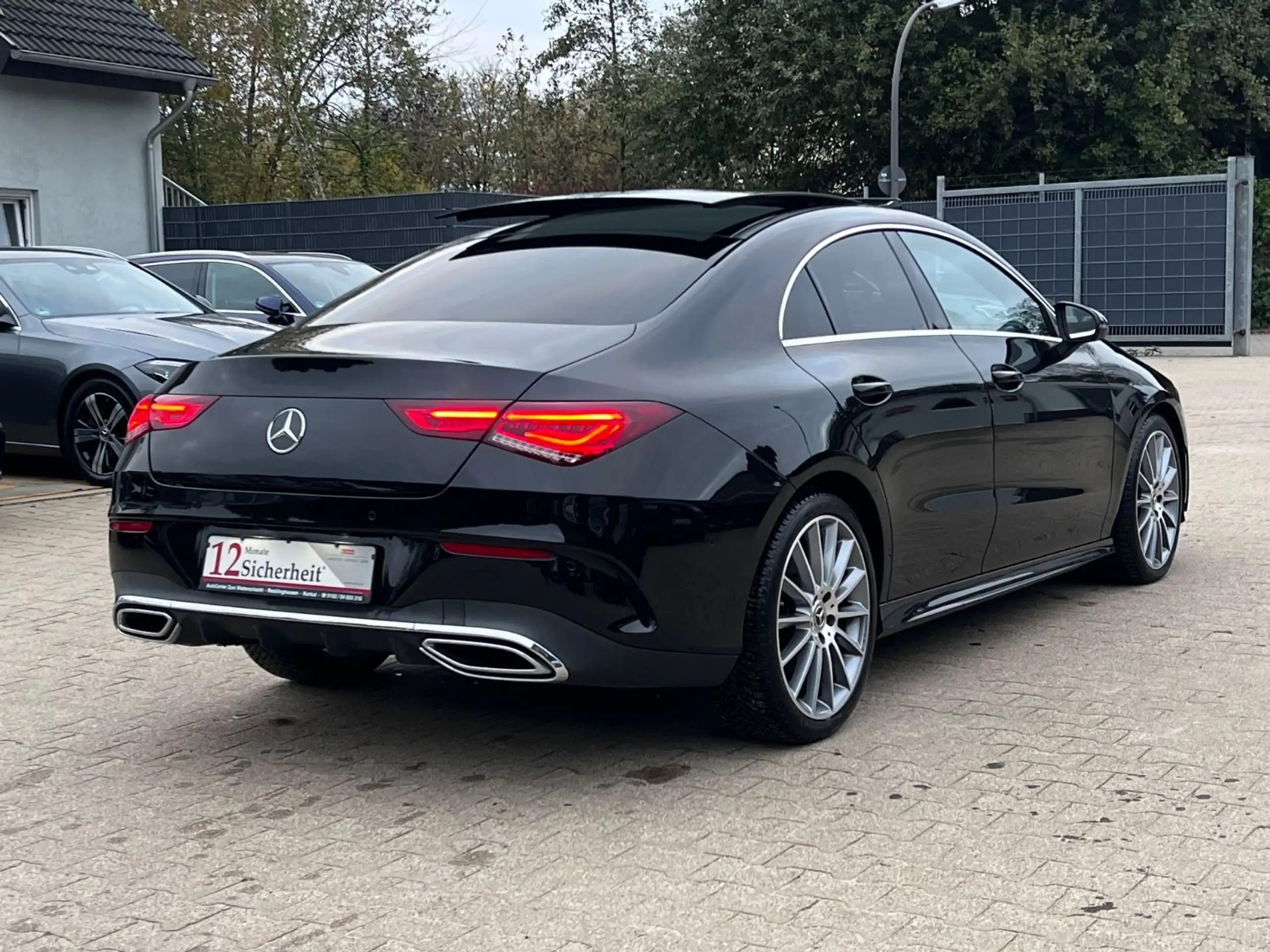 Mercedes-Benz - CLA 220