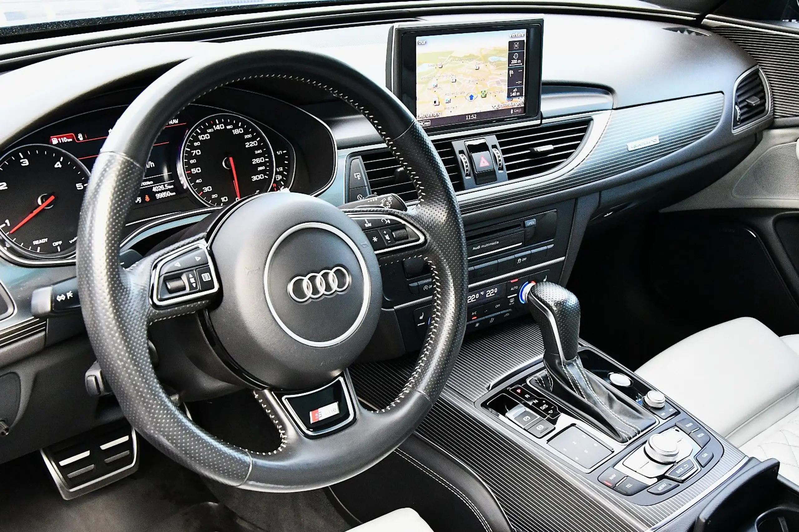 Audi - A6