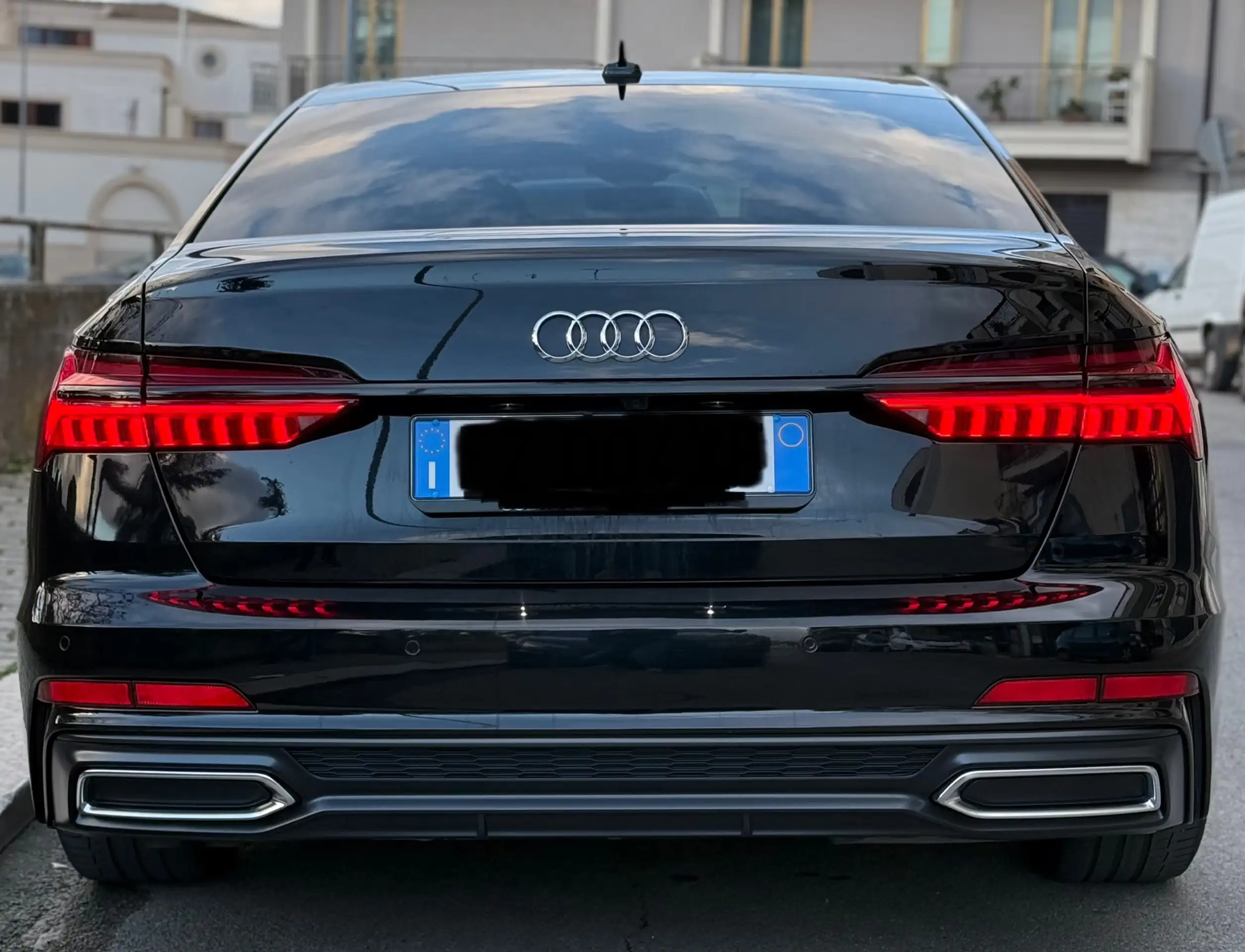 Audi - A6