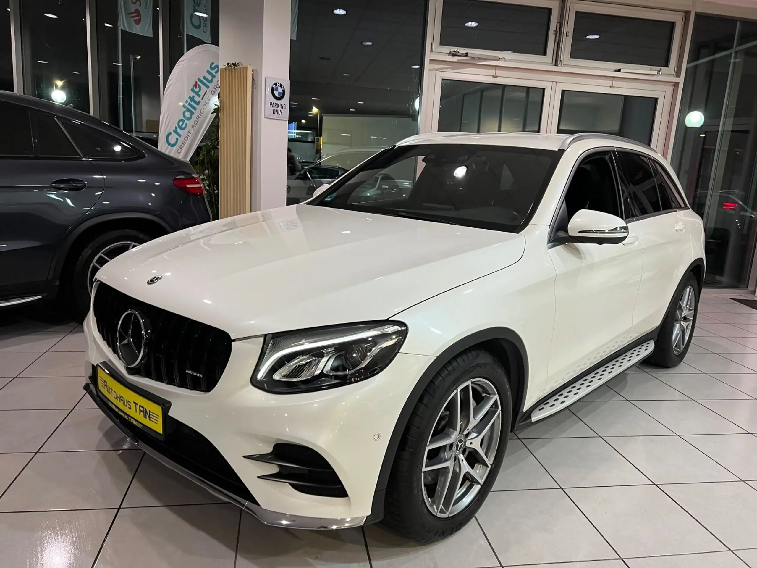 Mercedes-Benz - GLC 350