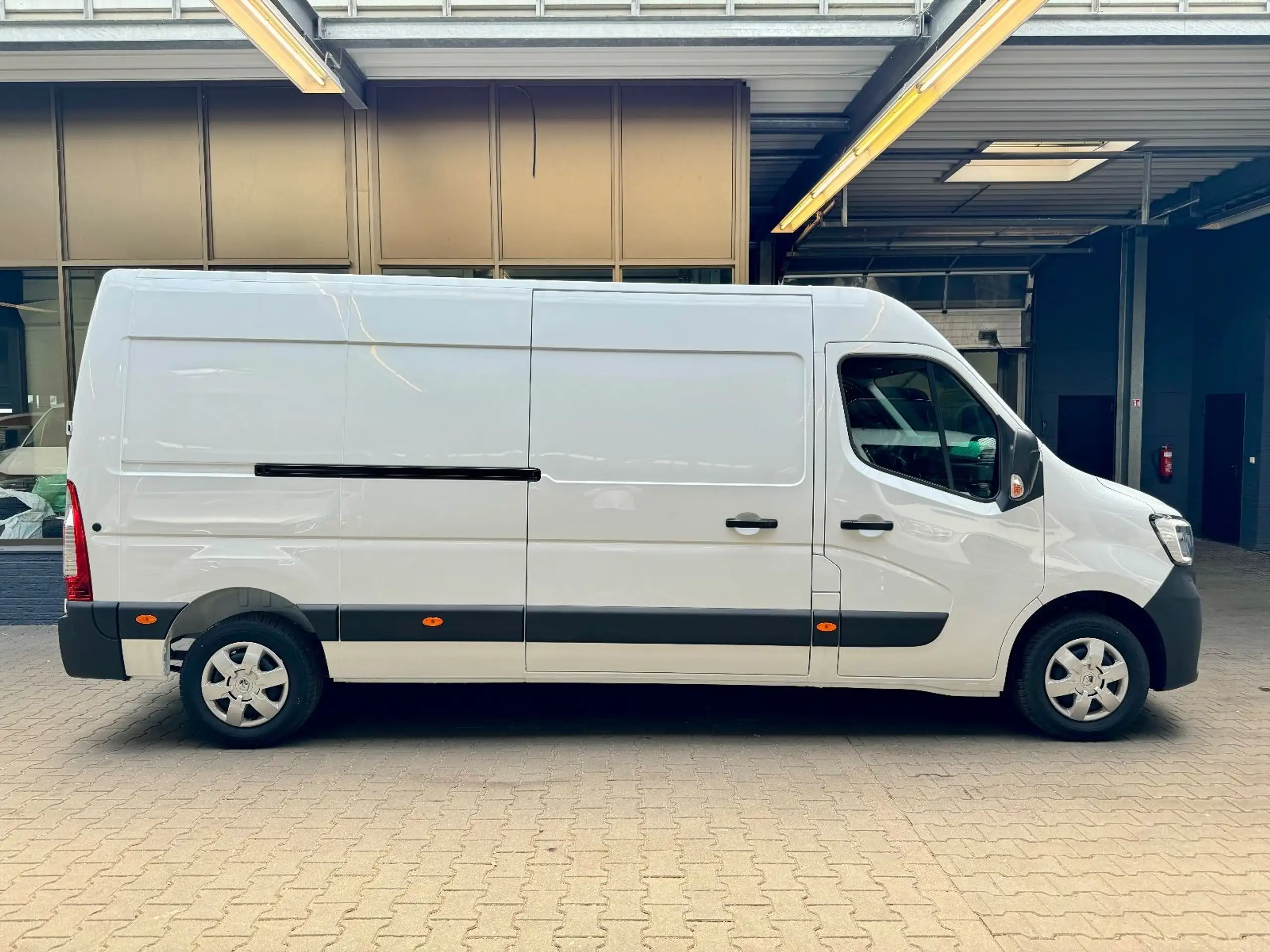 Renault - Master