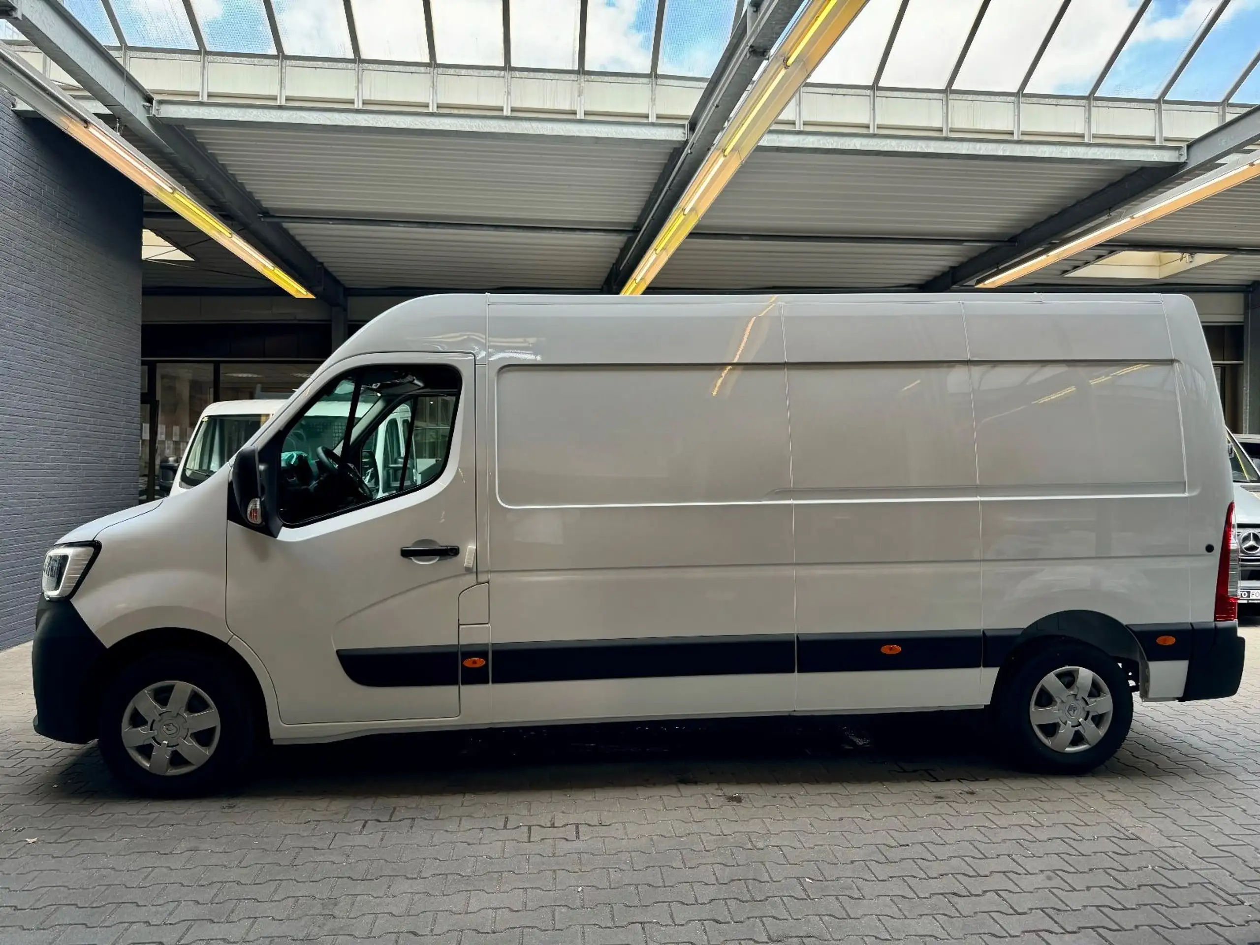 Renault - Master