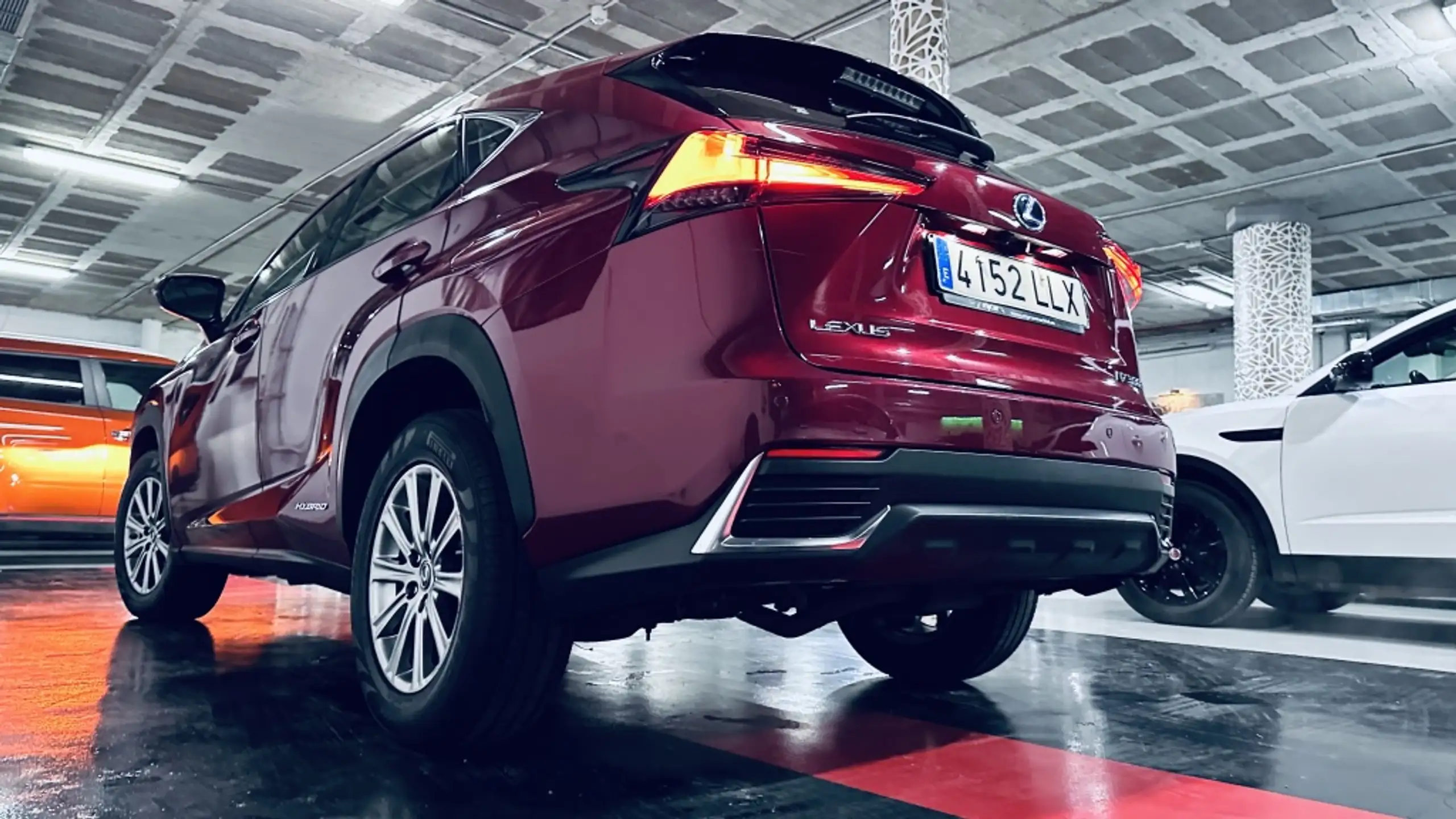 Lexus - NX 300h