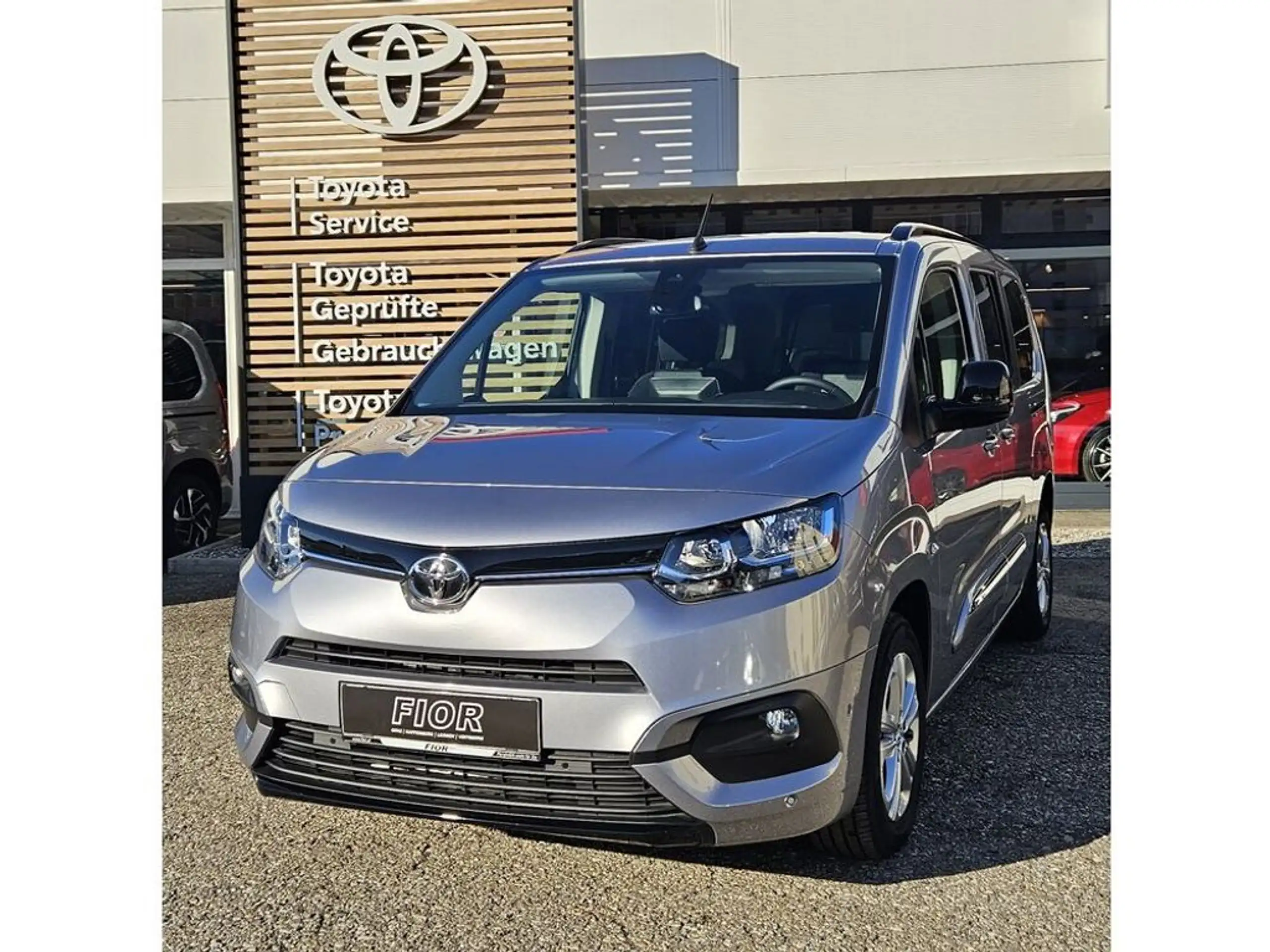 Toyota Proace 2024