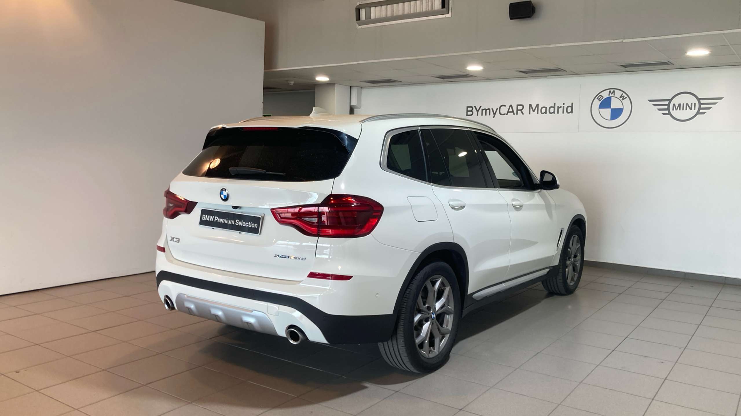 BMW - X3