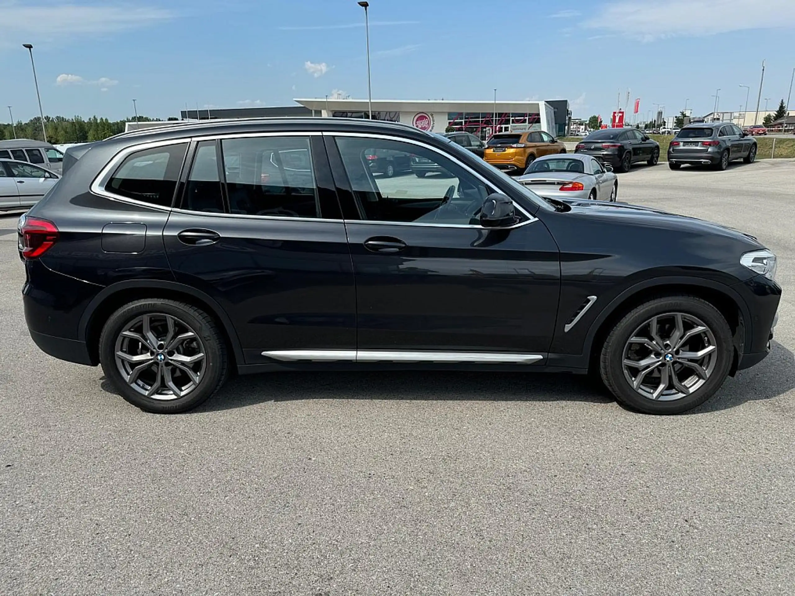 BMW - X3