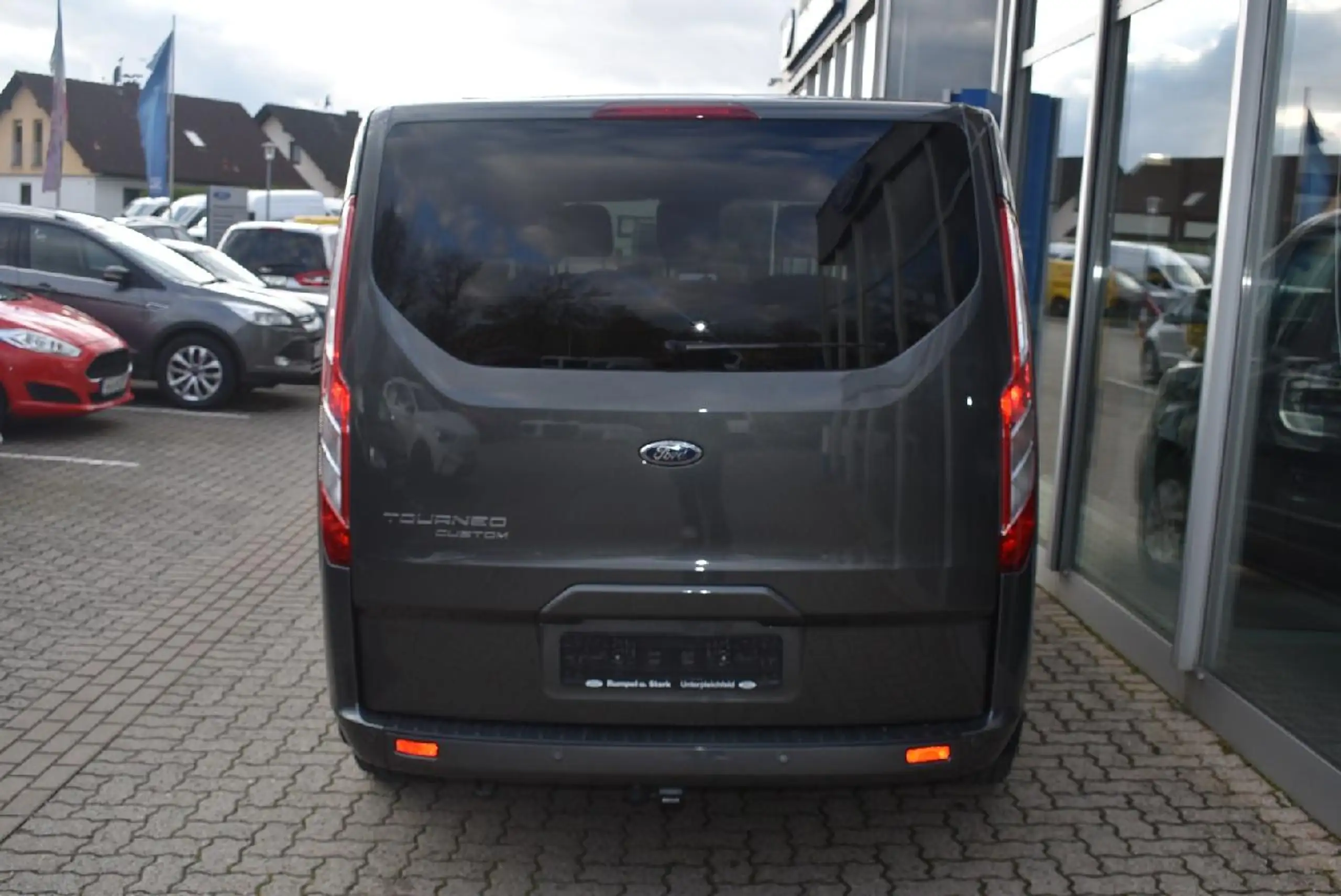 Ford - Tourneo Custom