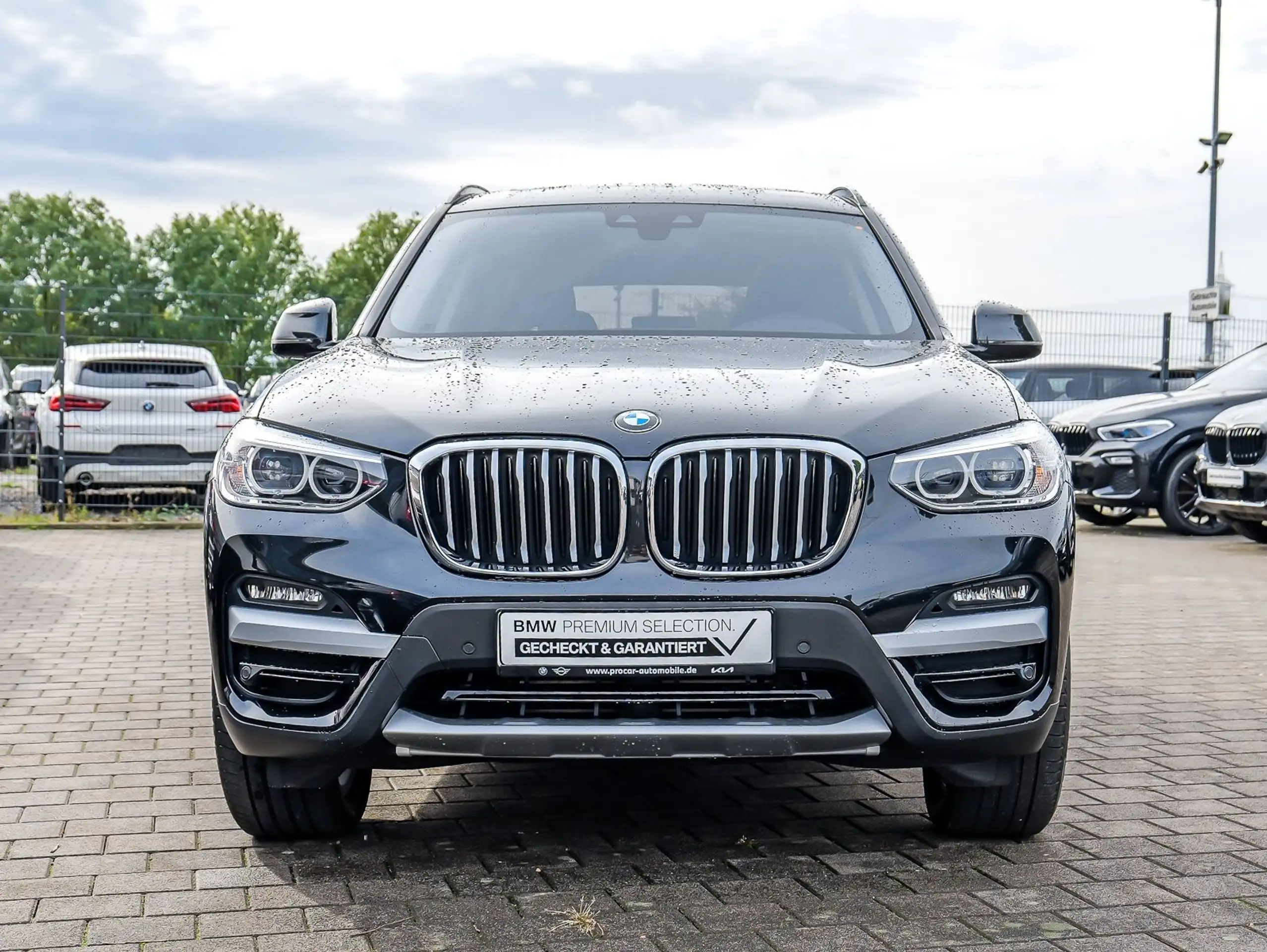 BMW - X3