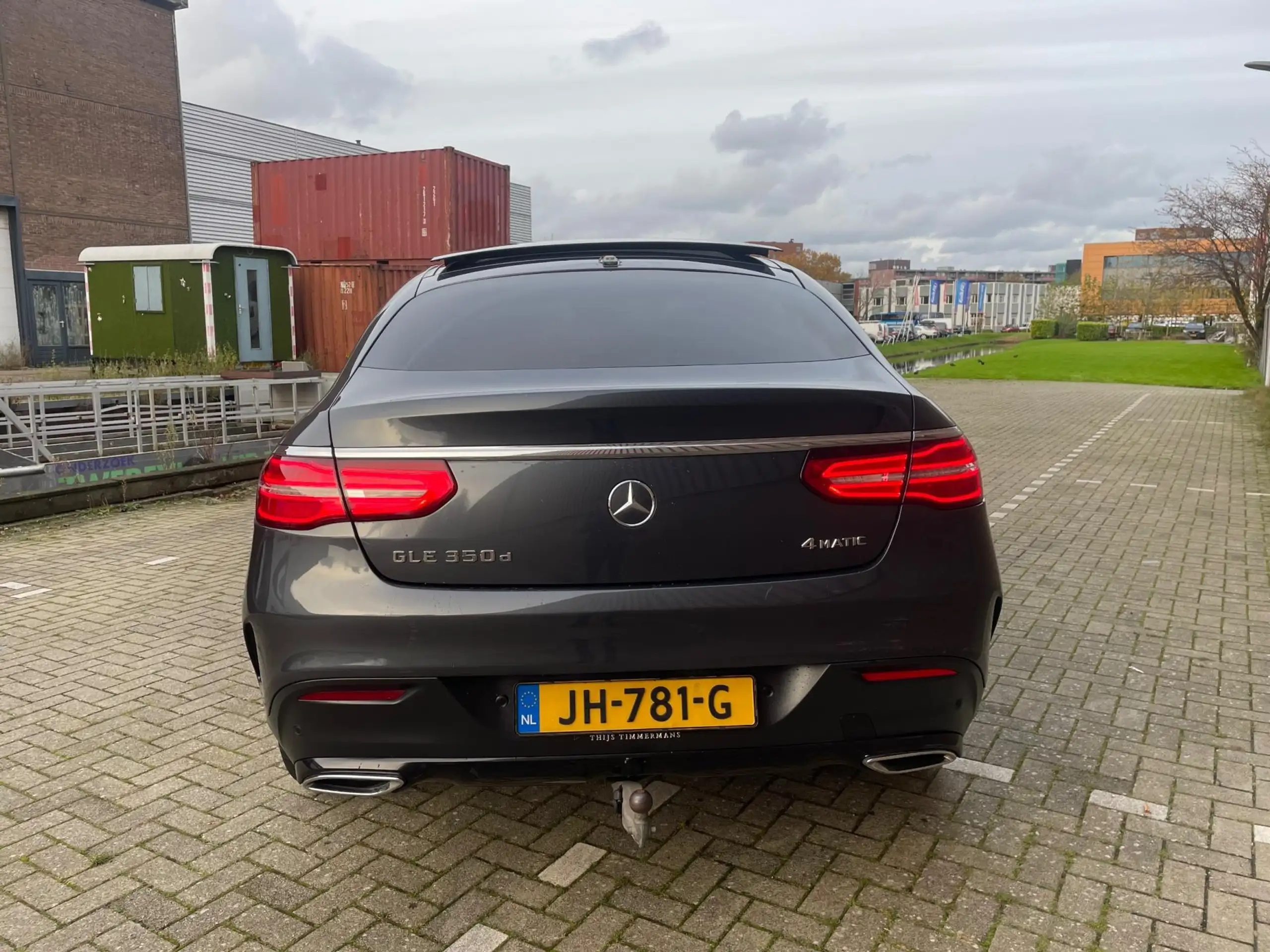 Mercedes-Benz - GLE 350