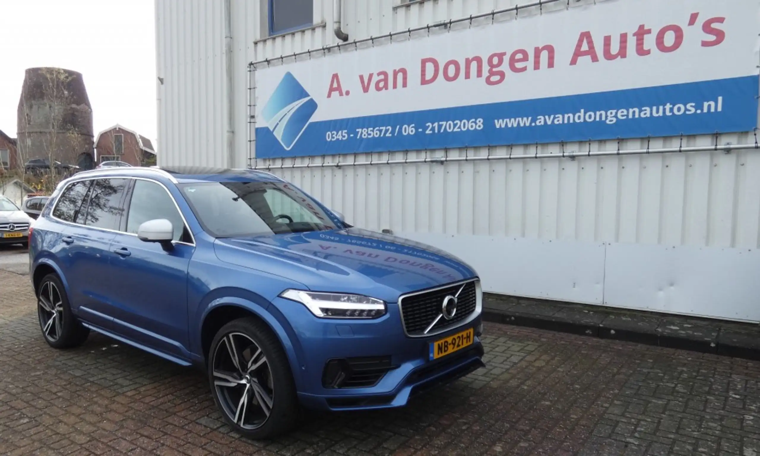 Volvo - XC90