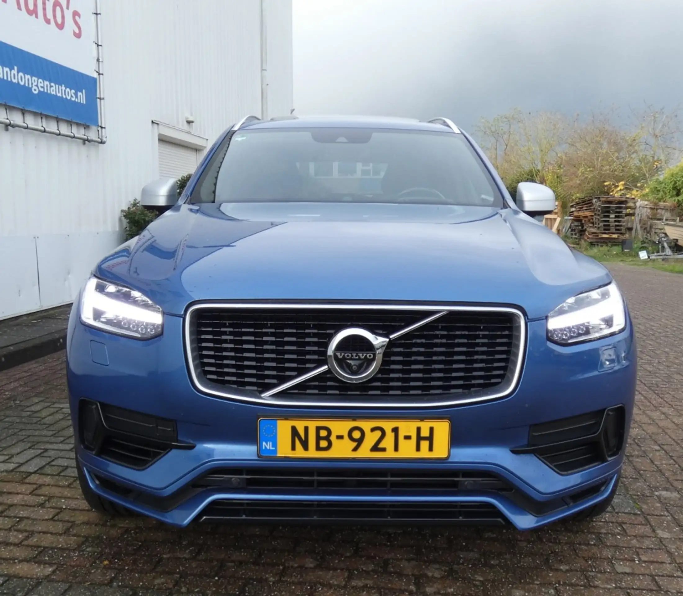 Volvo - XC90