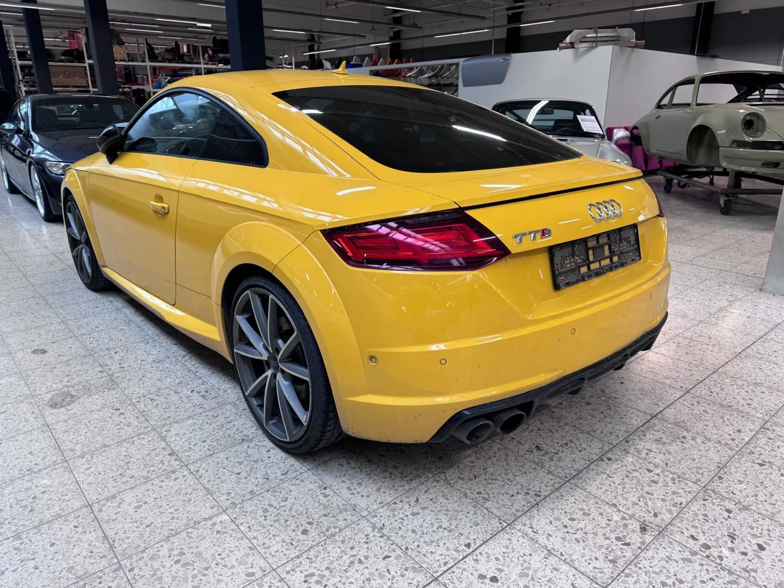 Audi - TTS