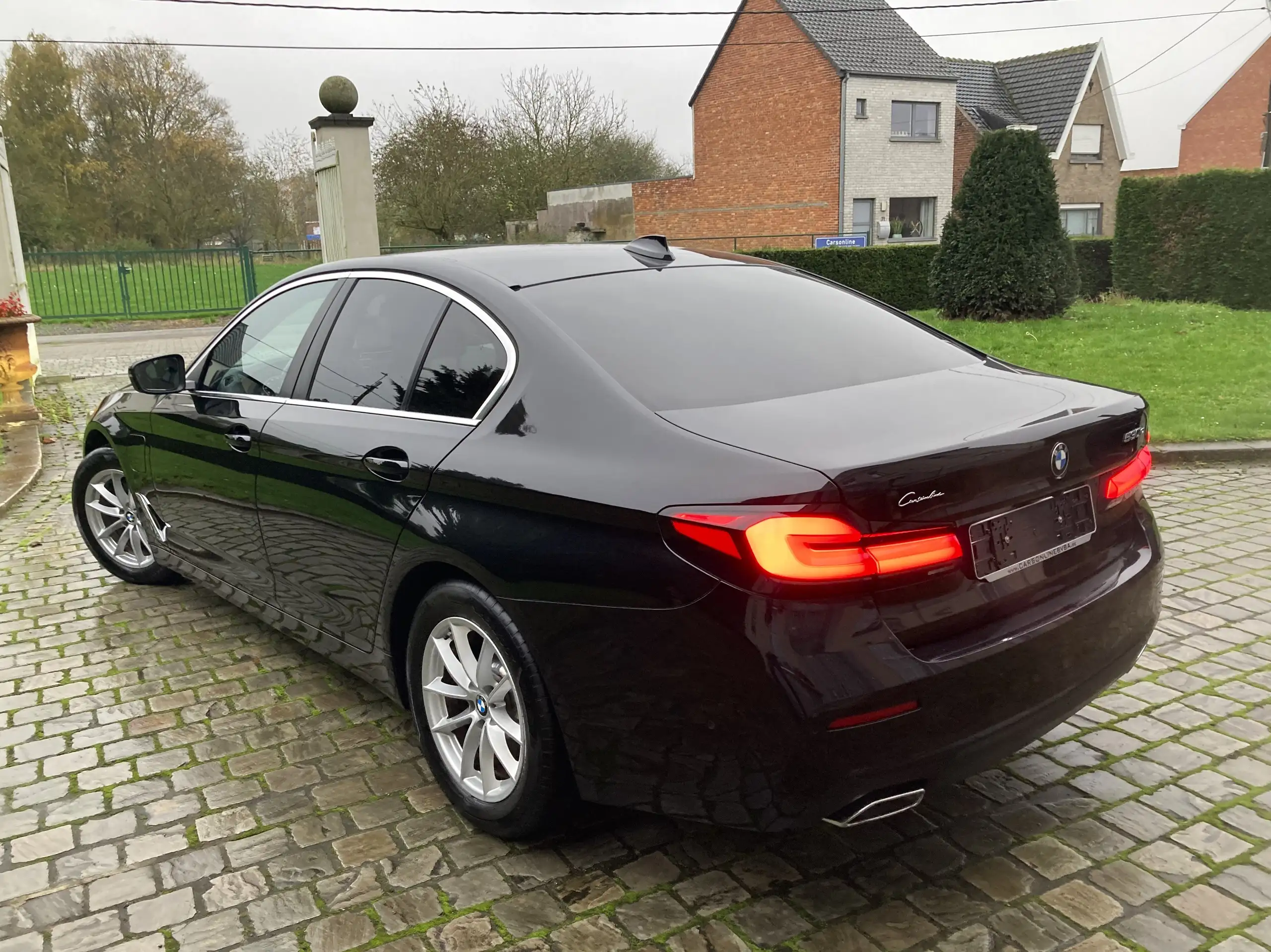 BMW - 530