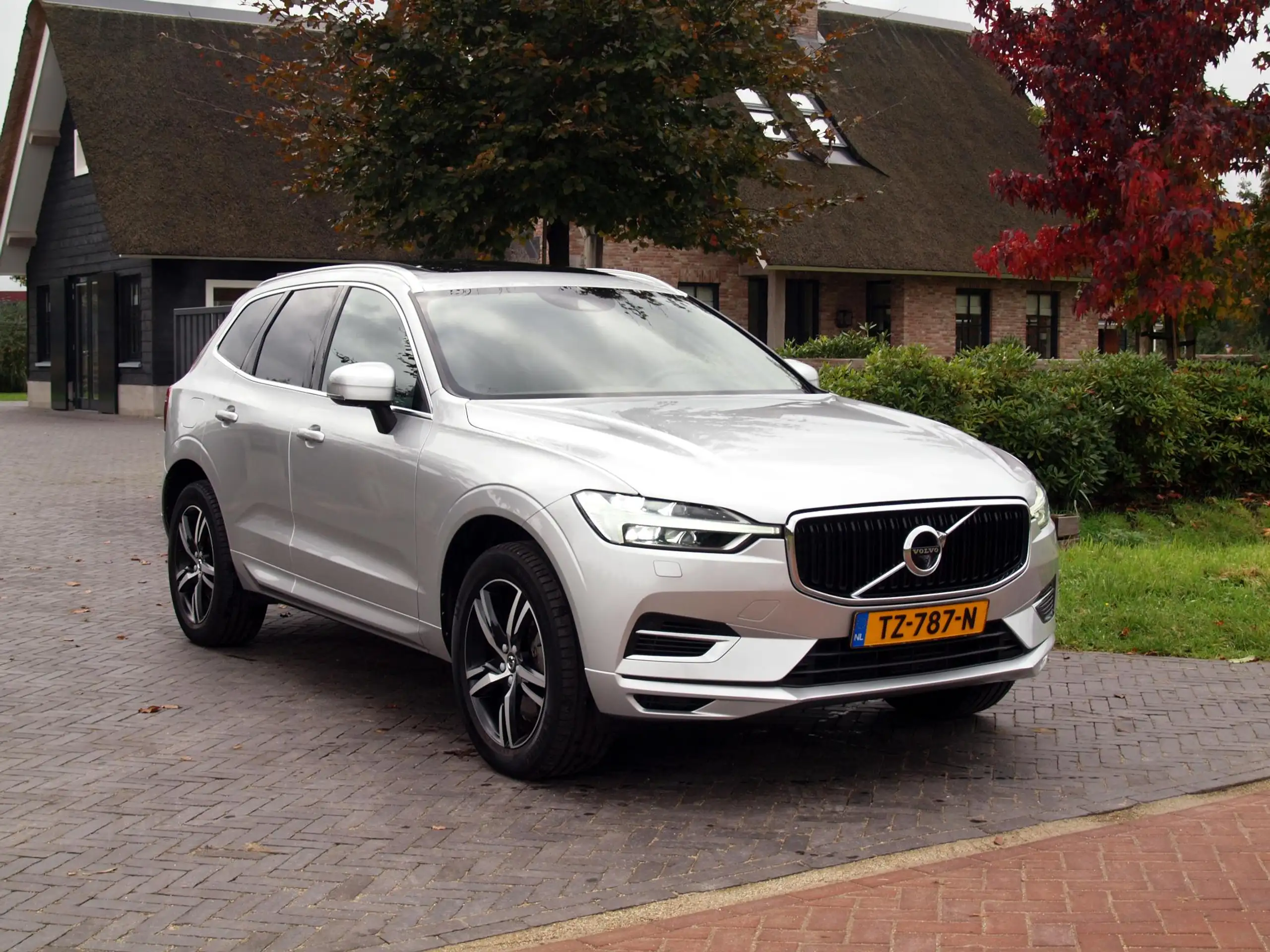 Volvo - XC60