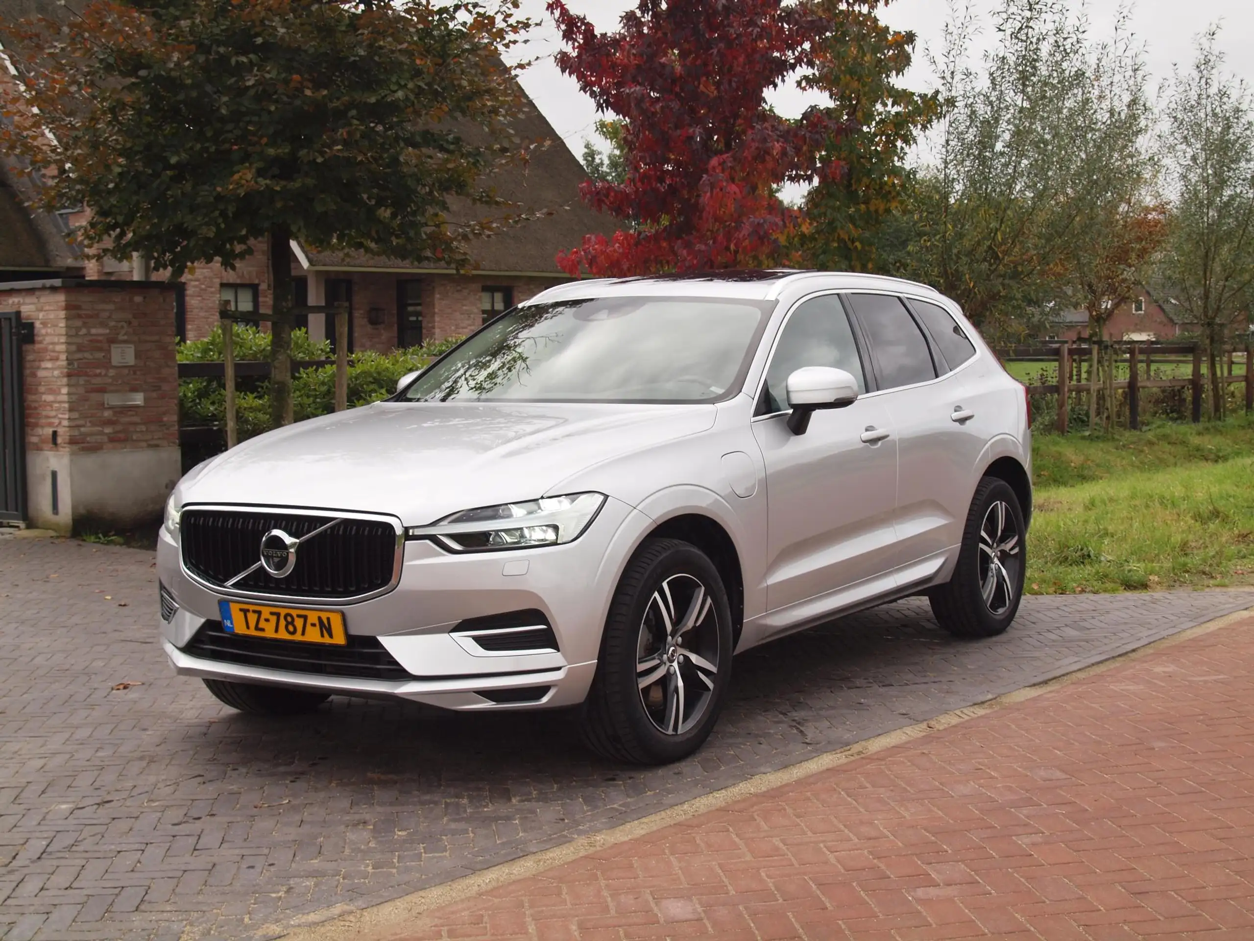 Volvo - XC60