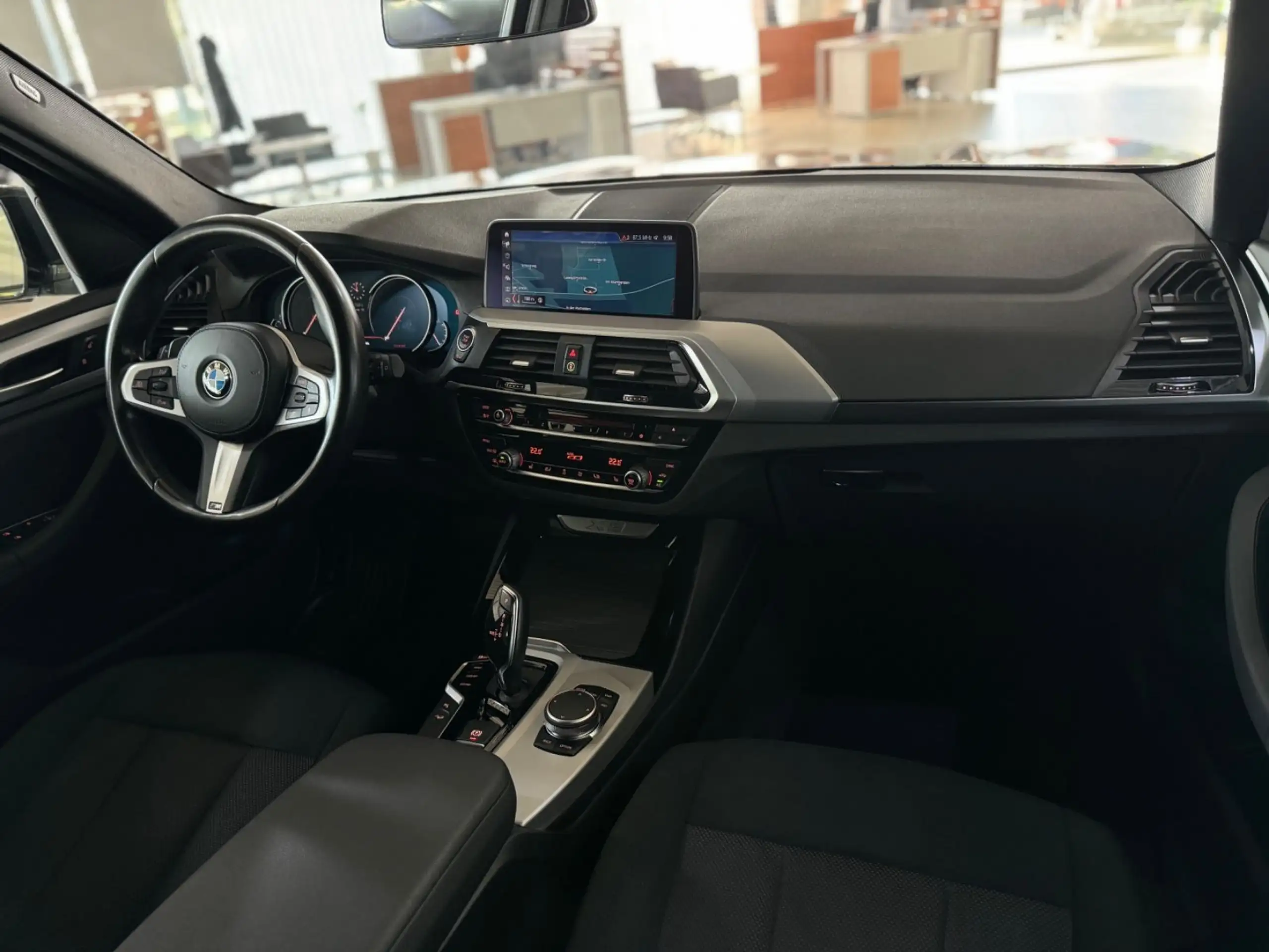 BMW - X3