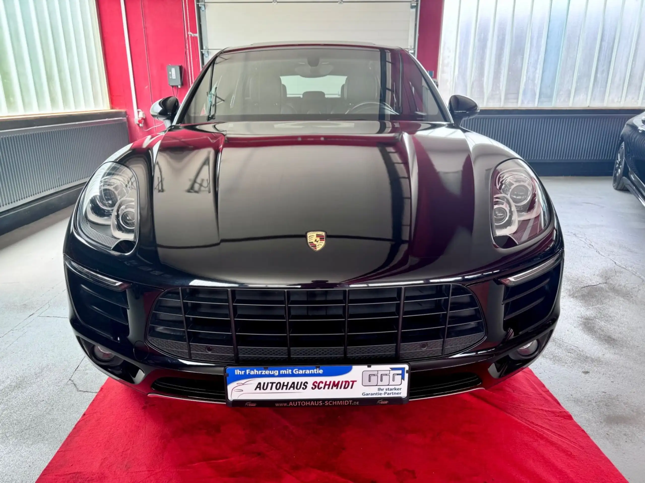 Porsche - Macan