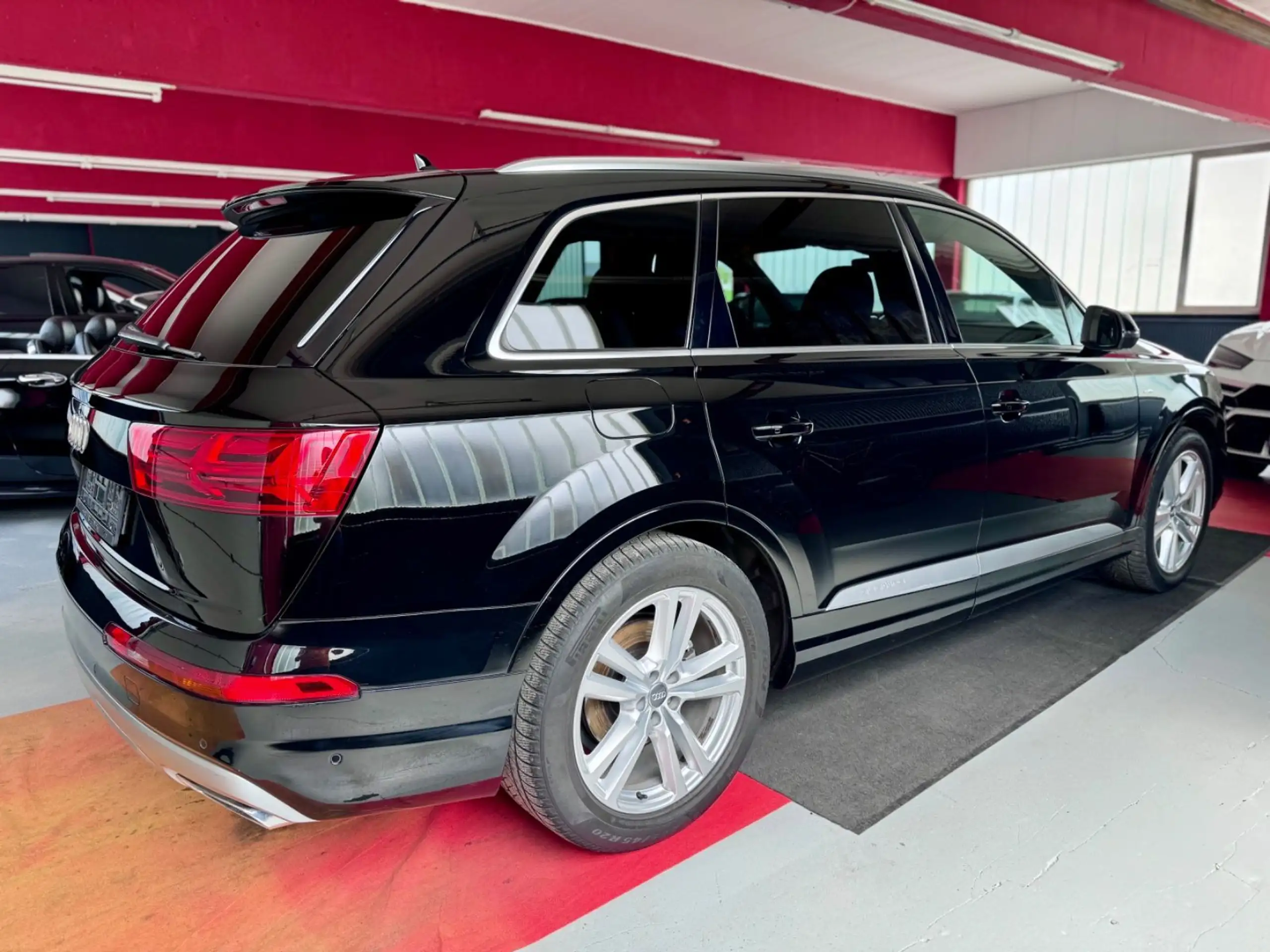 Audi - Q7