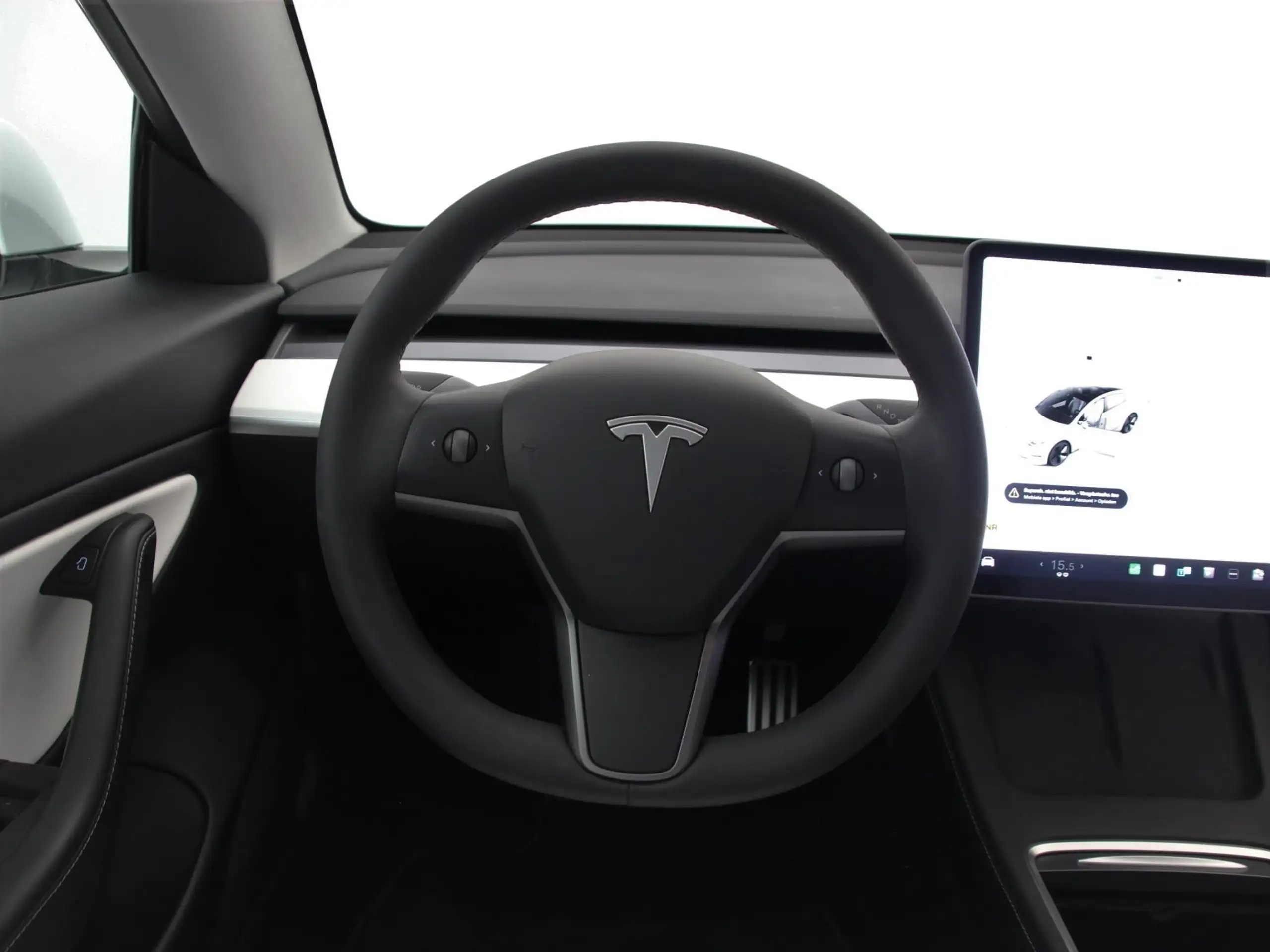 Tesla - Model 3