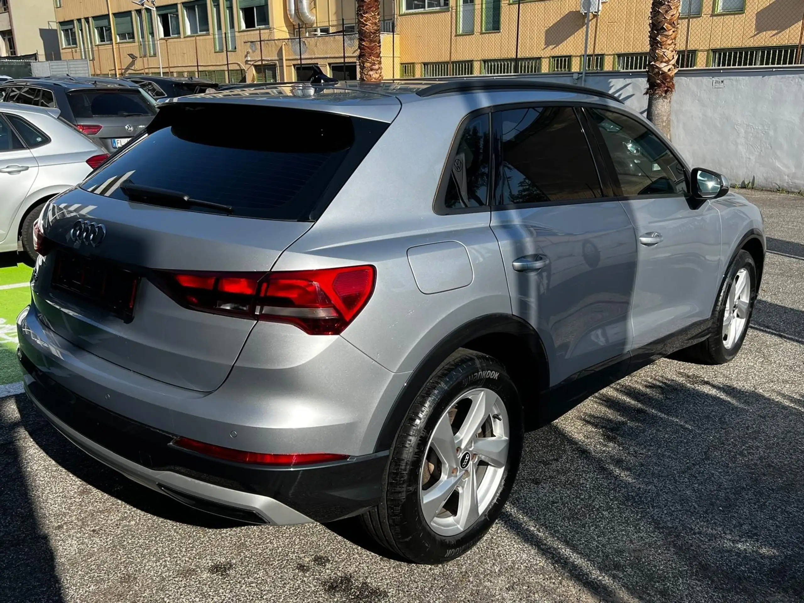 Audi - Q3