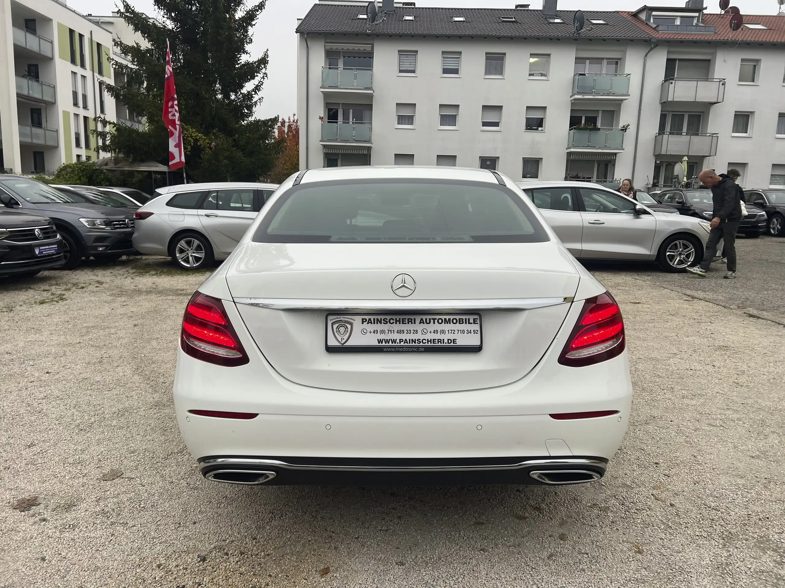 Mercedes-Benz - E 220