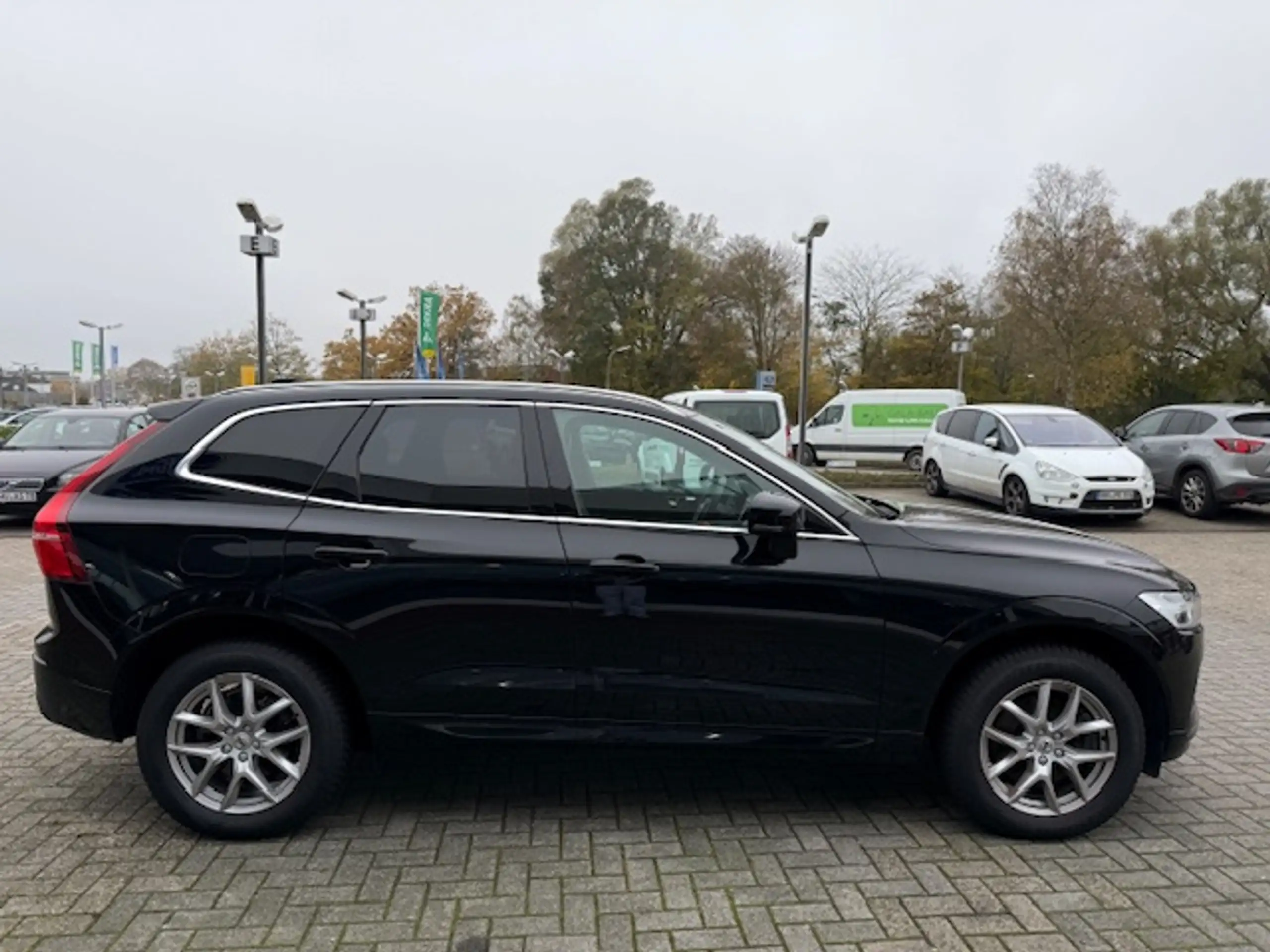 Volvo - XC60