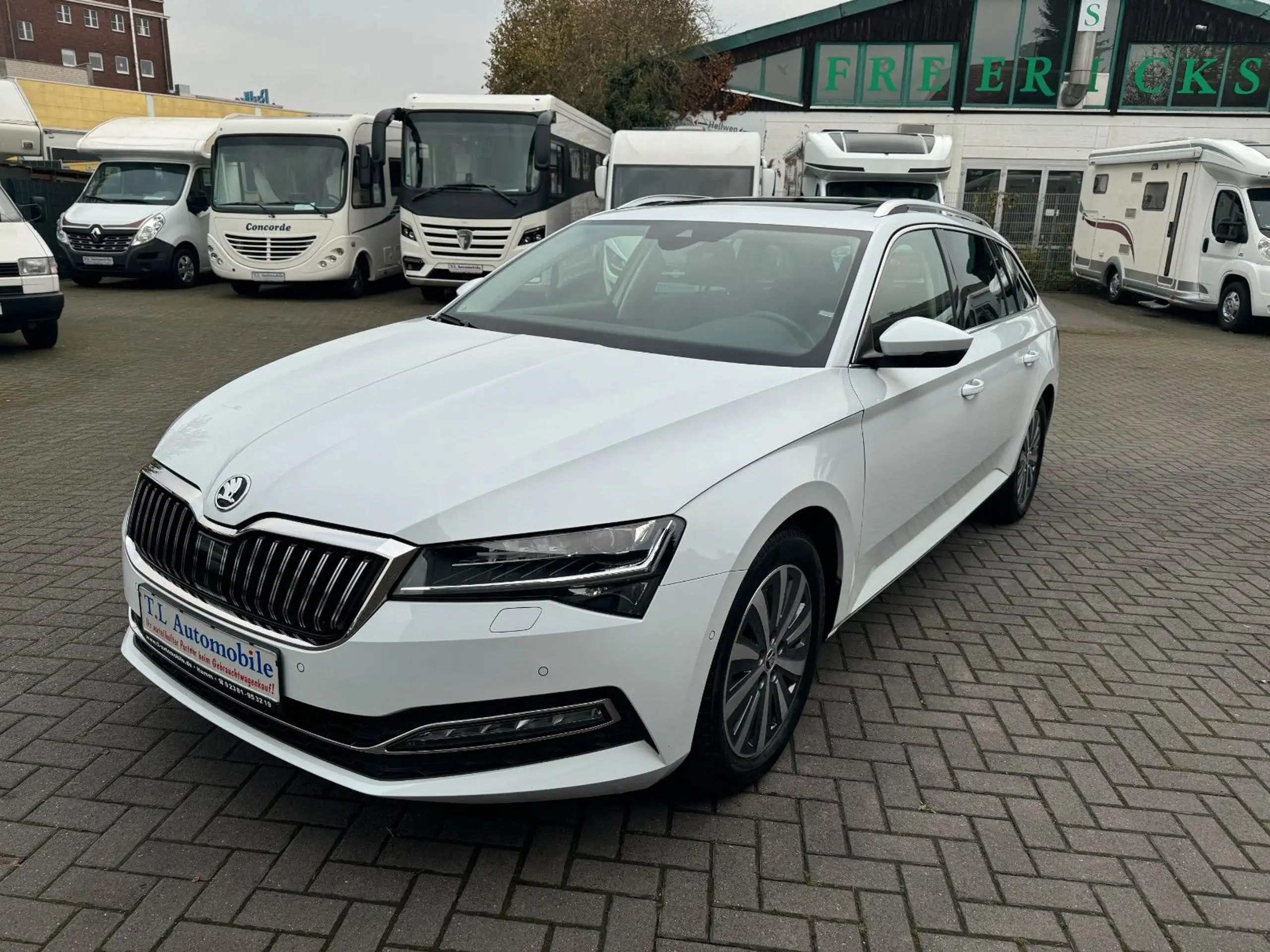 Skoda - Superb