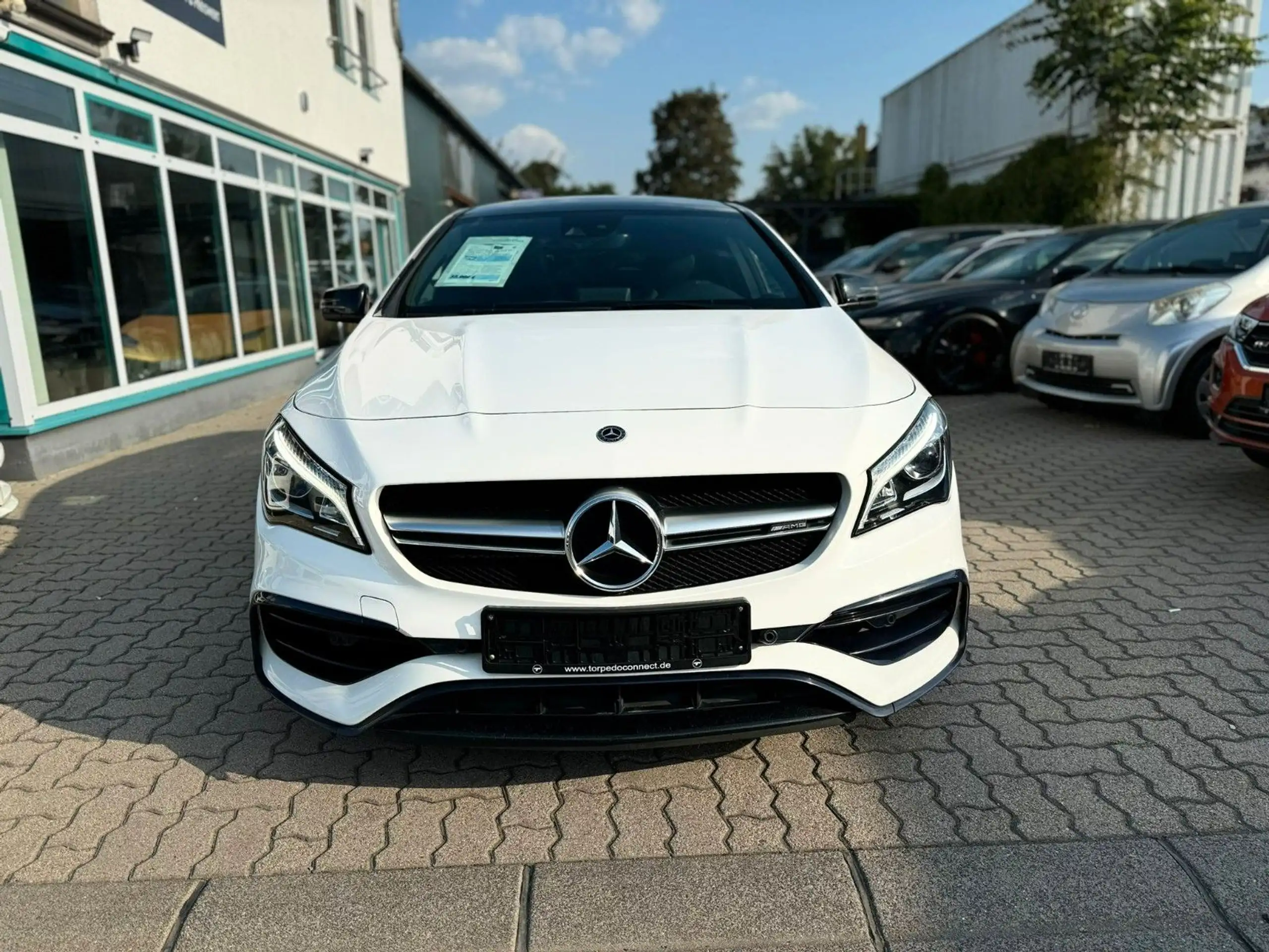 Mercedes-Benz - CLA 45 AMG