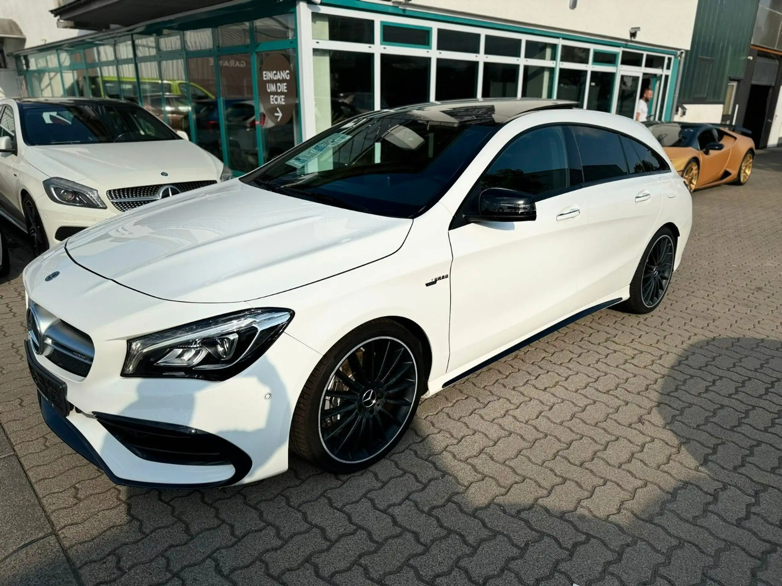 Mercedes-Benz - CLA 45 AMG