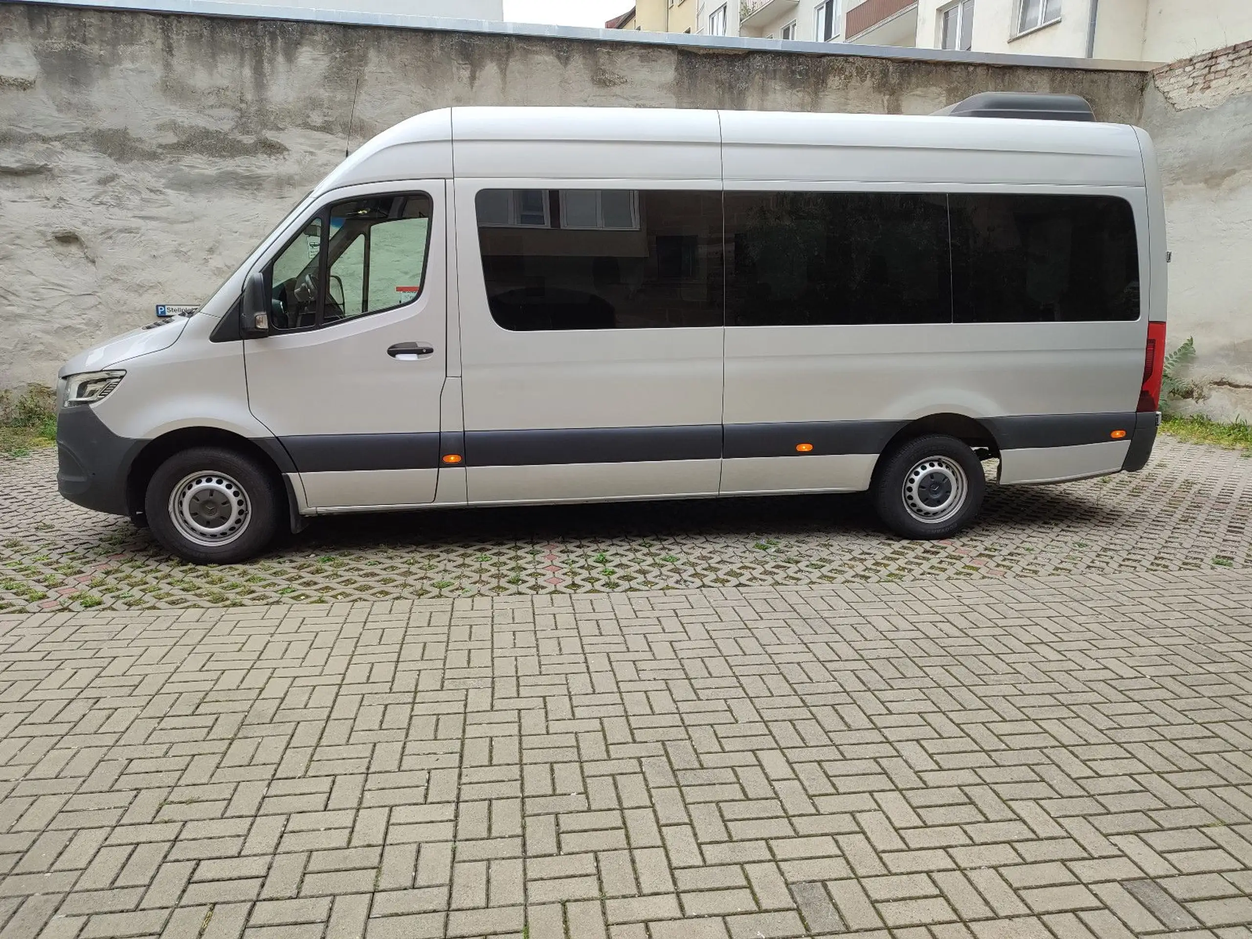 Mercedes-Benz - Sprinter