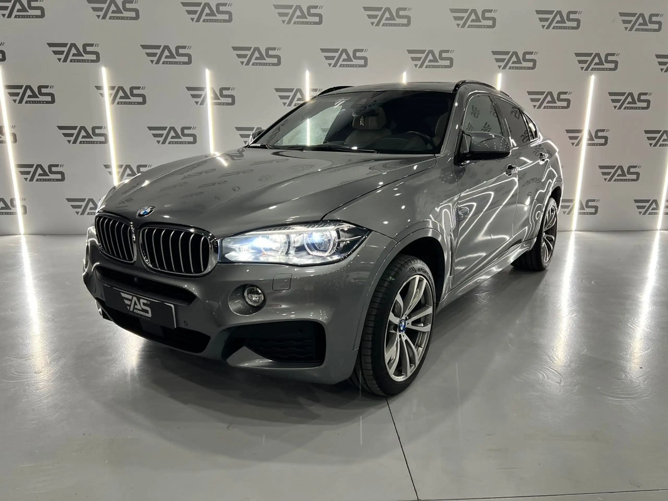 BMW - X6