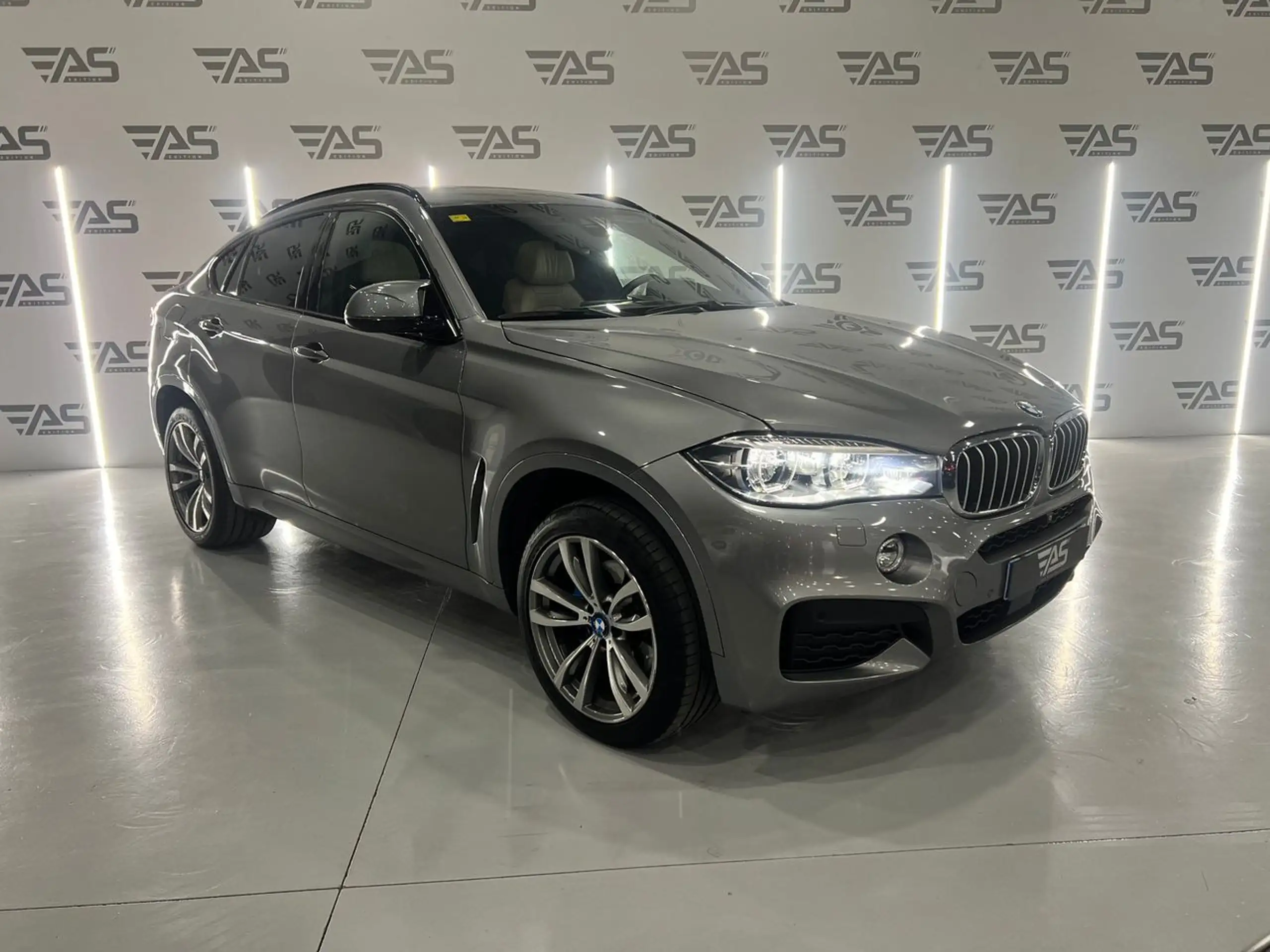 BMW - X6