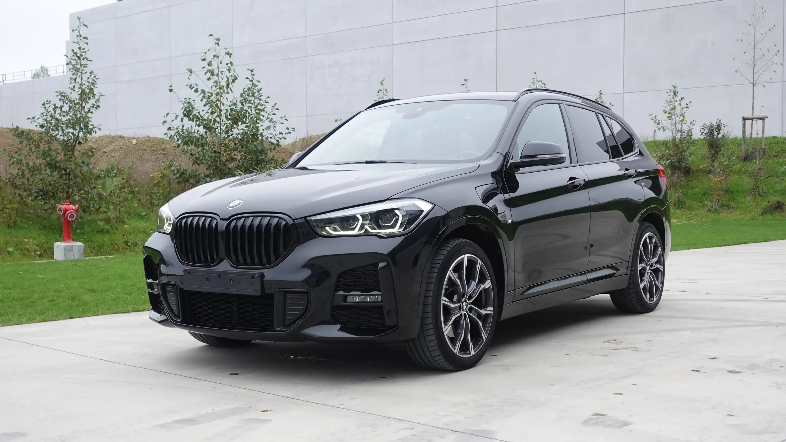 BMW - X1