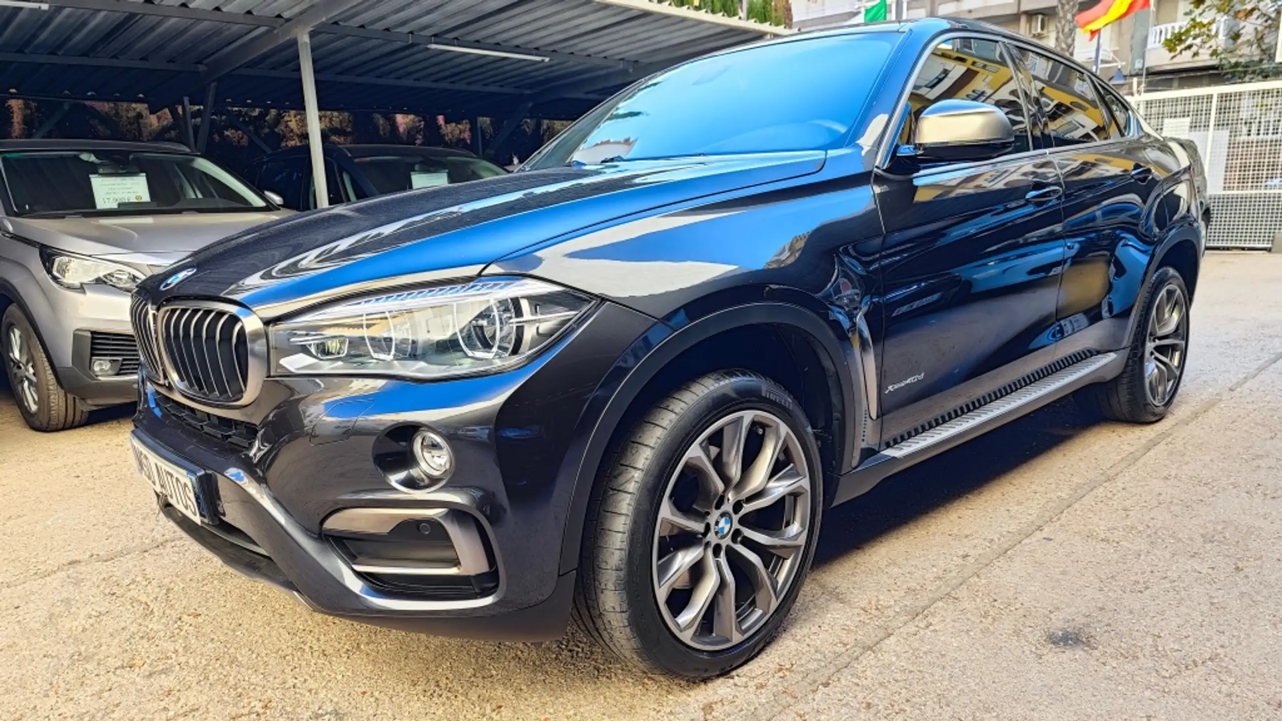 BMW - X6