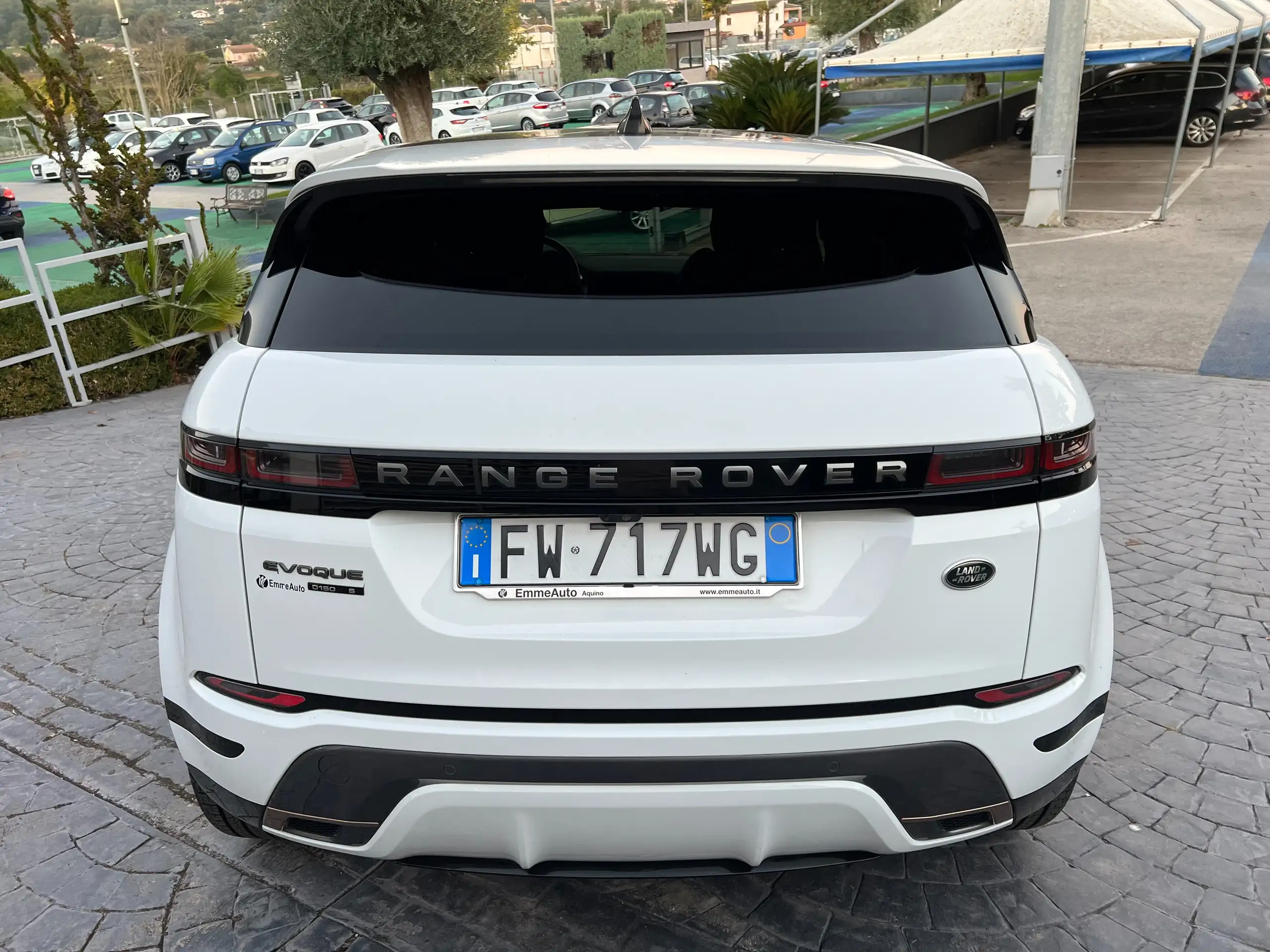 Land Rover - Range Rover Evoque