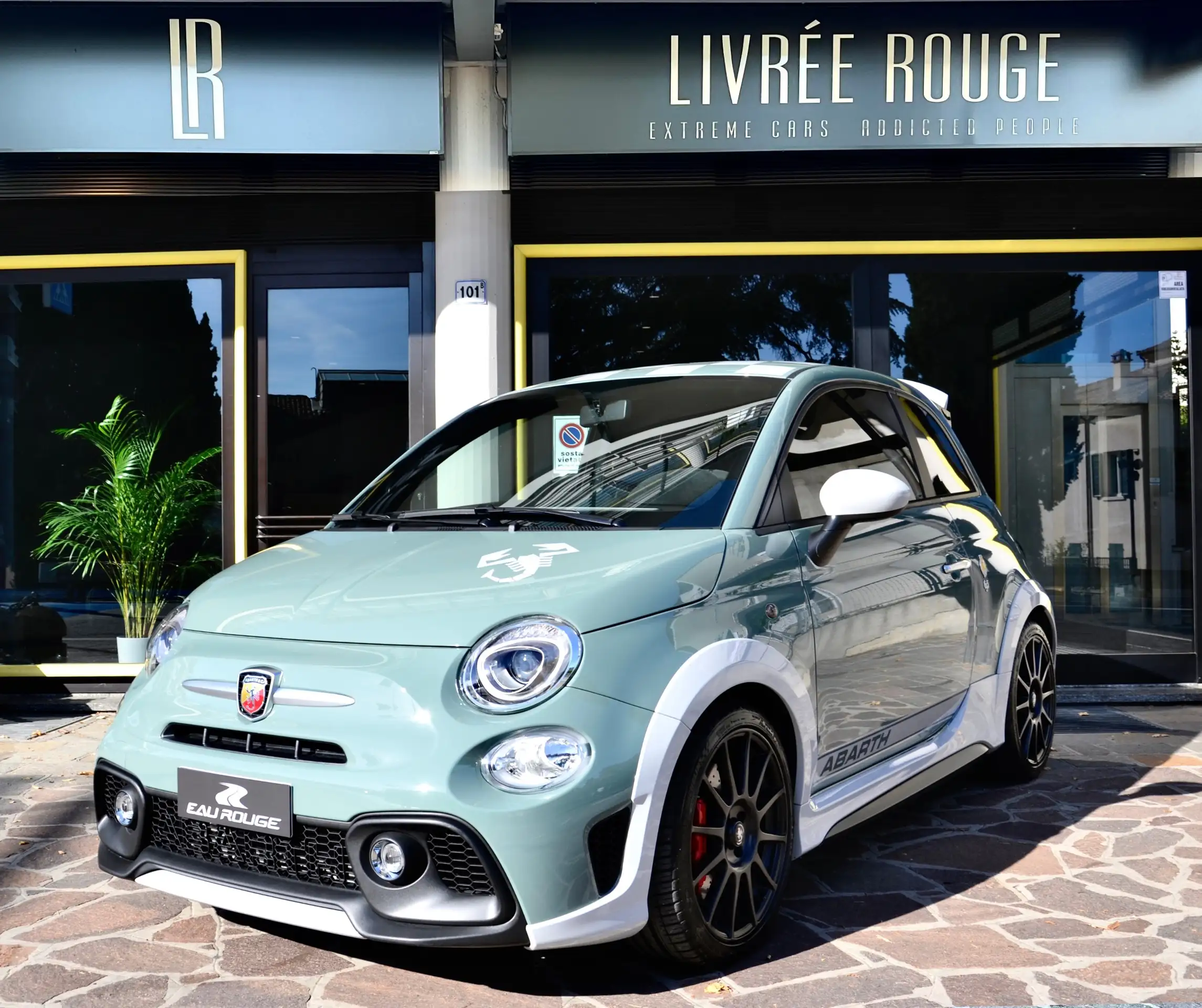 Abarth 695 2021