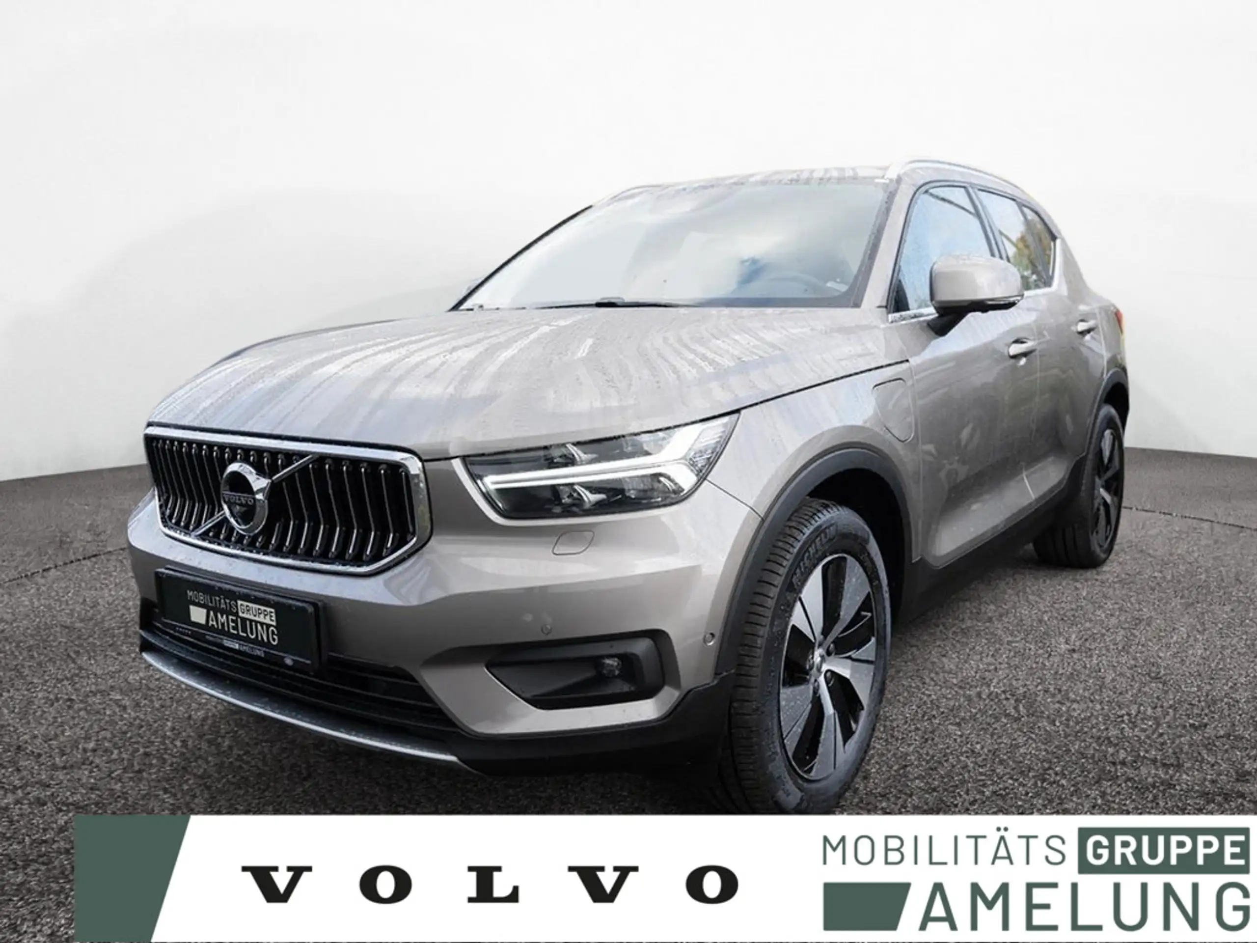 Volvo - XC40