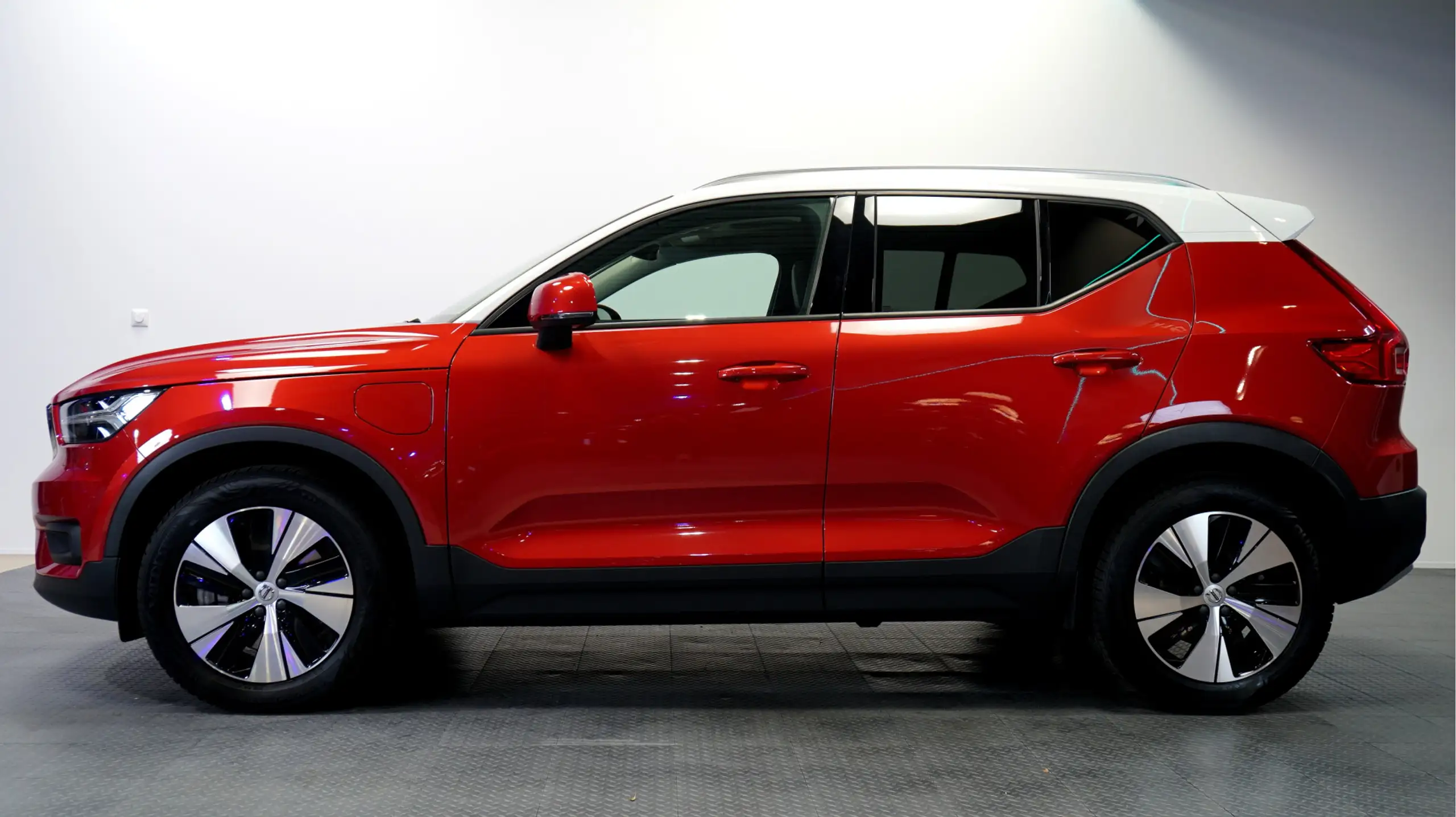 Volvo - XC40