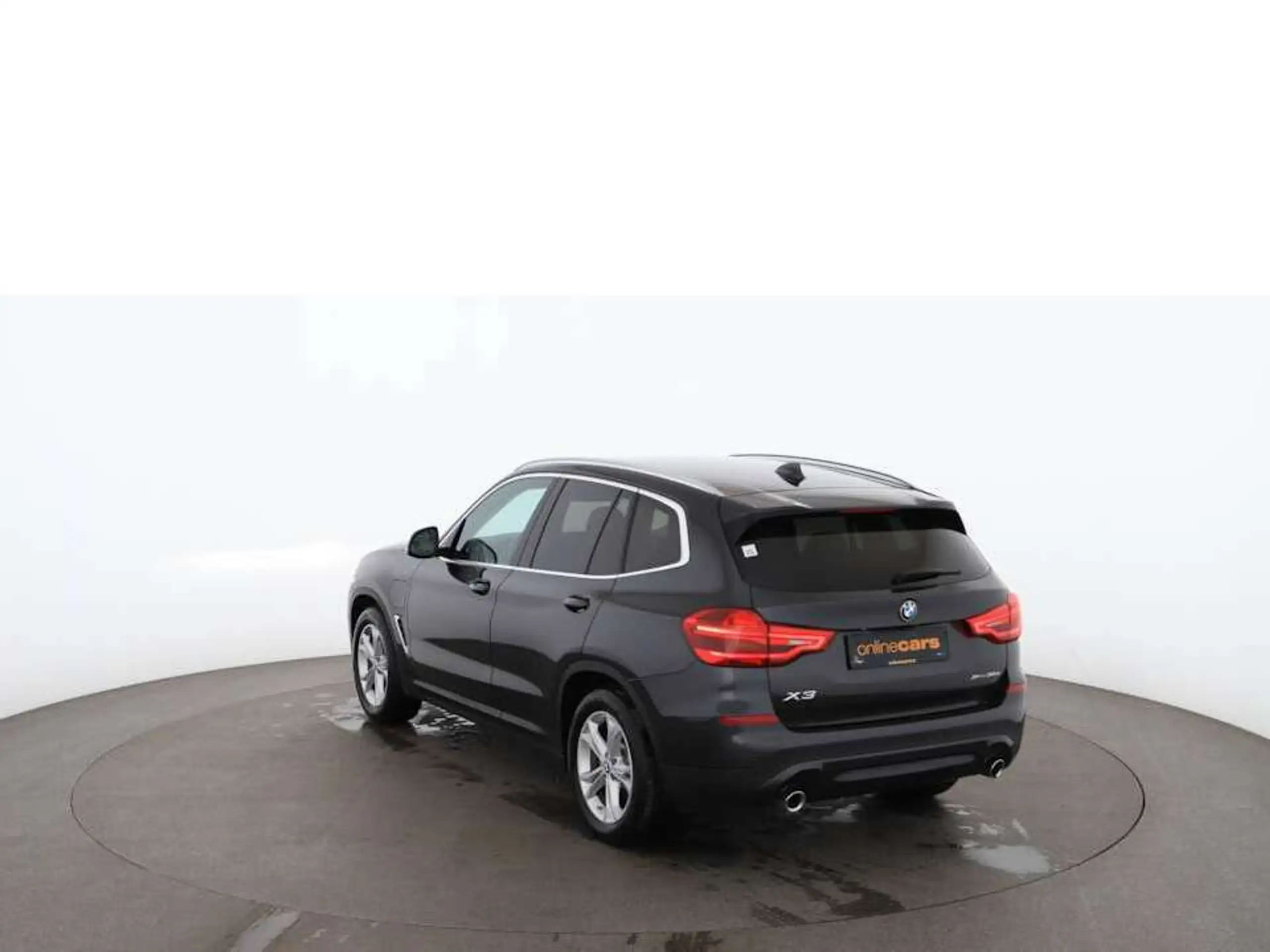 BMW - X3