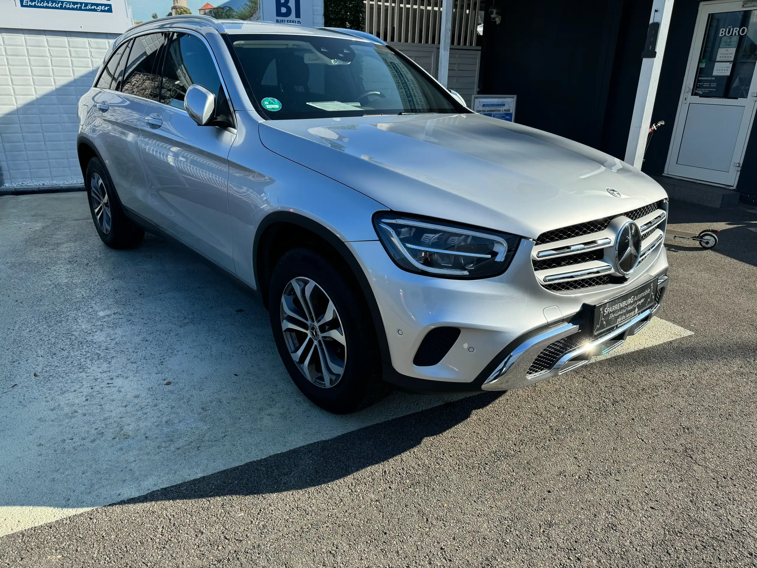 Mercedes-Benz - GLC 220