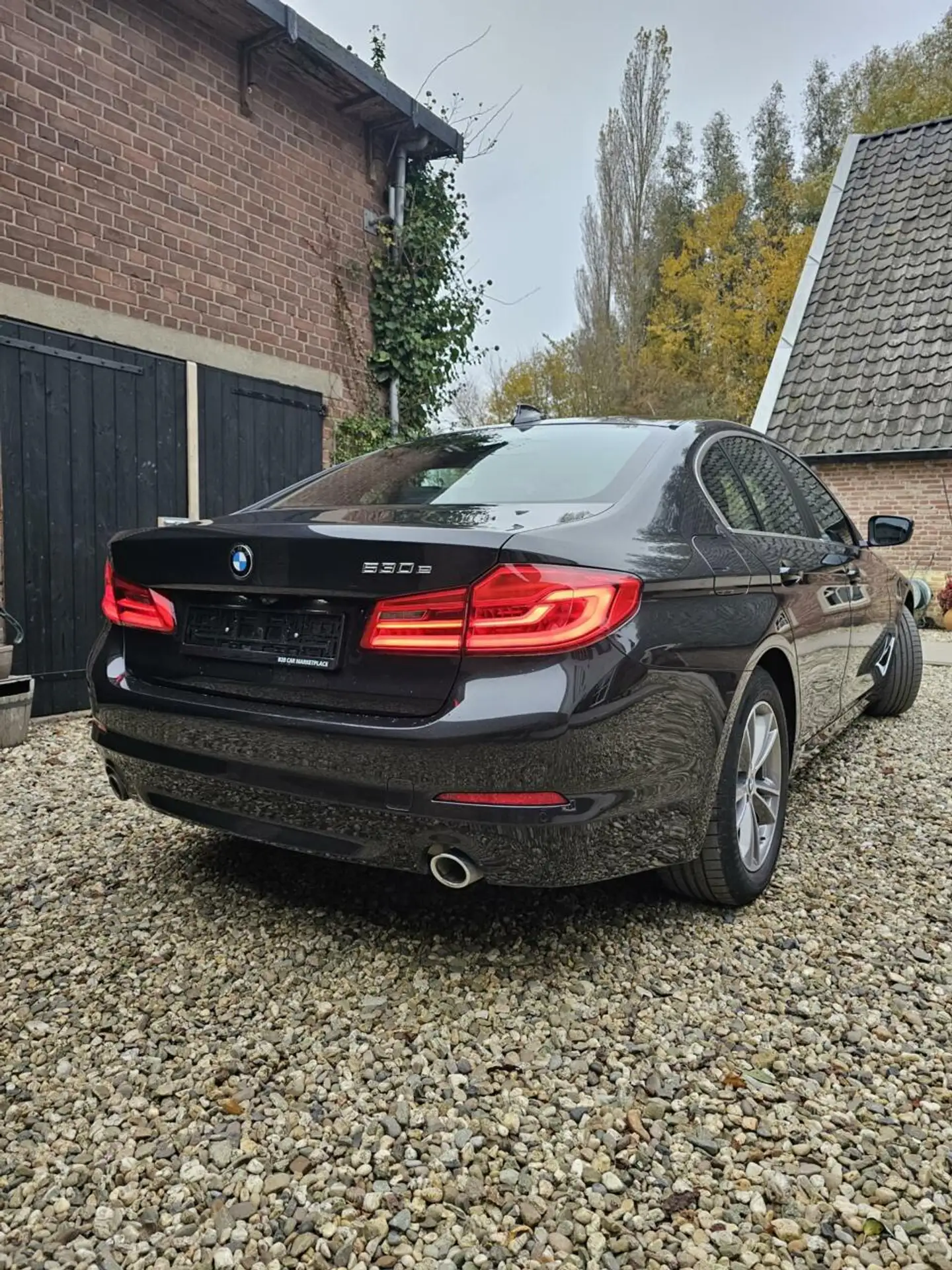 BMW - 530