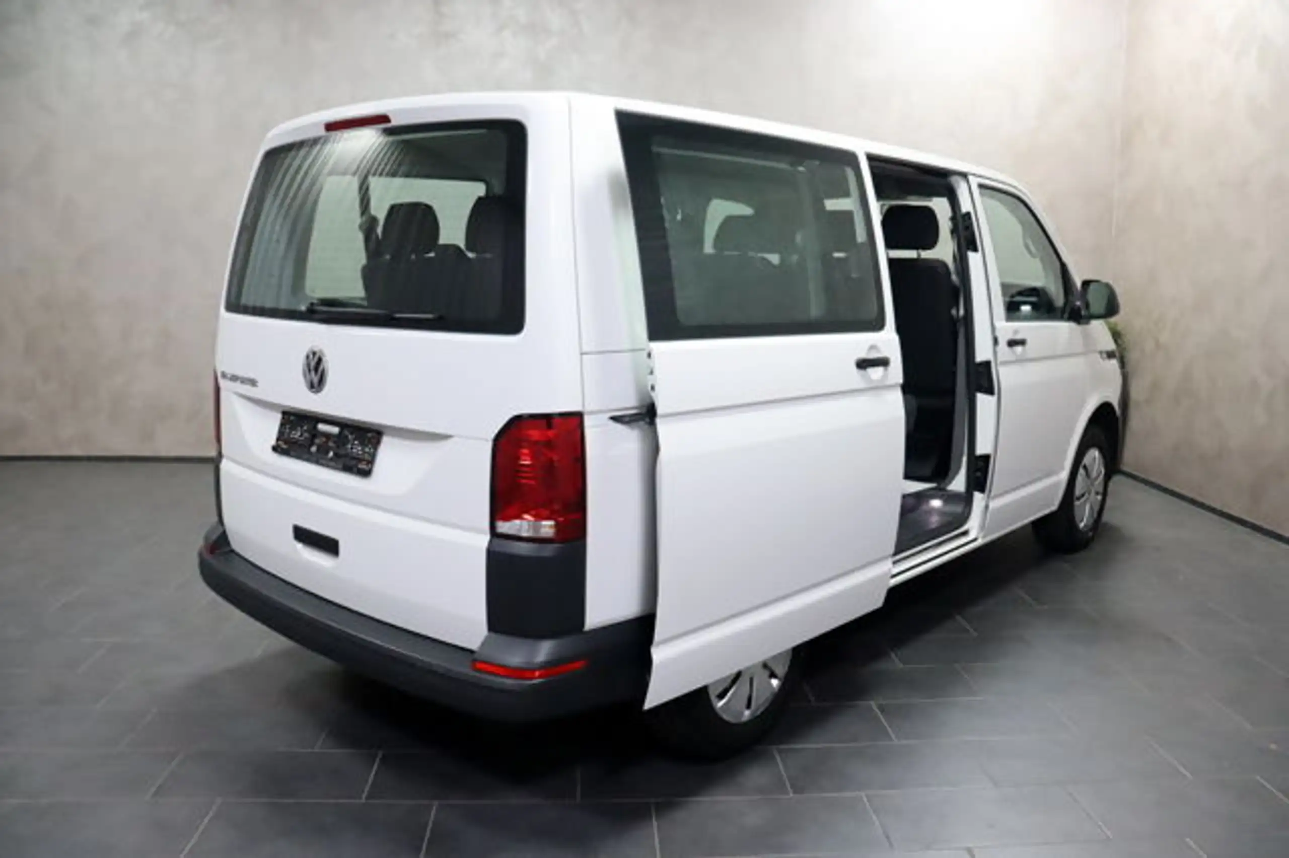 Volkswagen - T6.1 Transporter