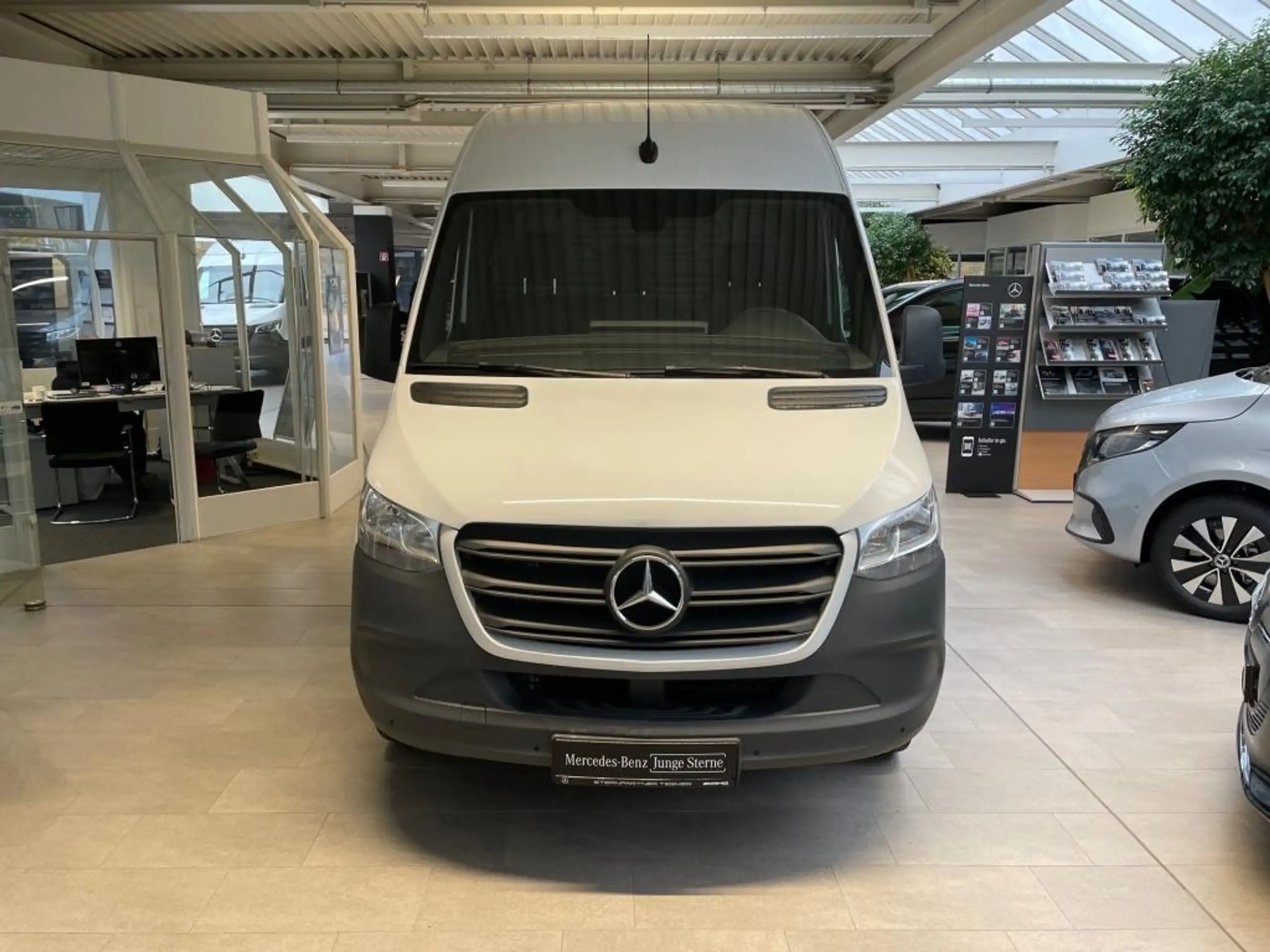 Mercedes-Benz - Sprinter