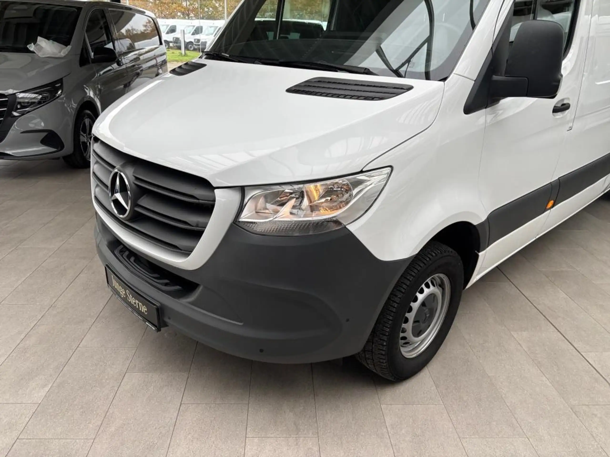 Mercedes-Benz - Sprinter