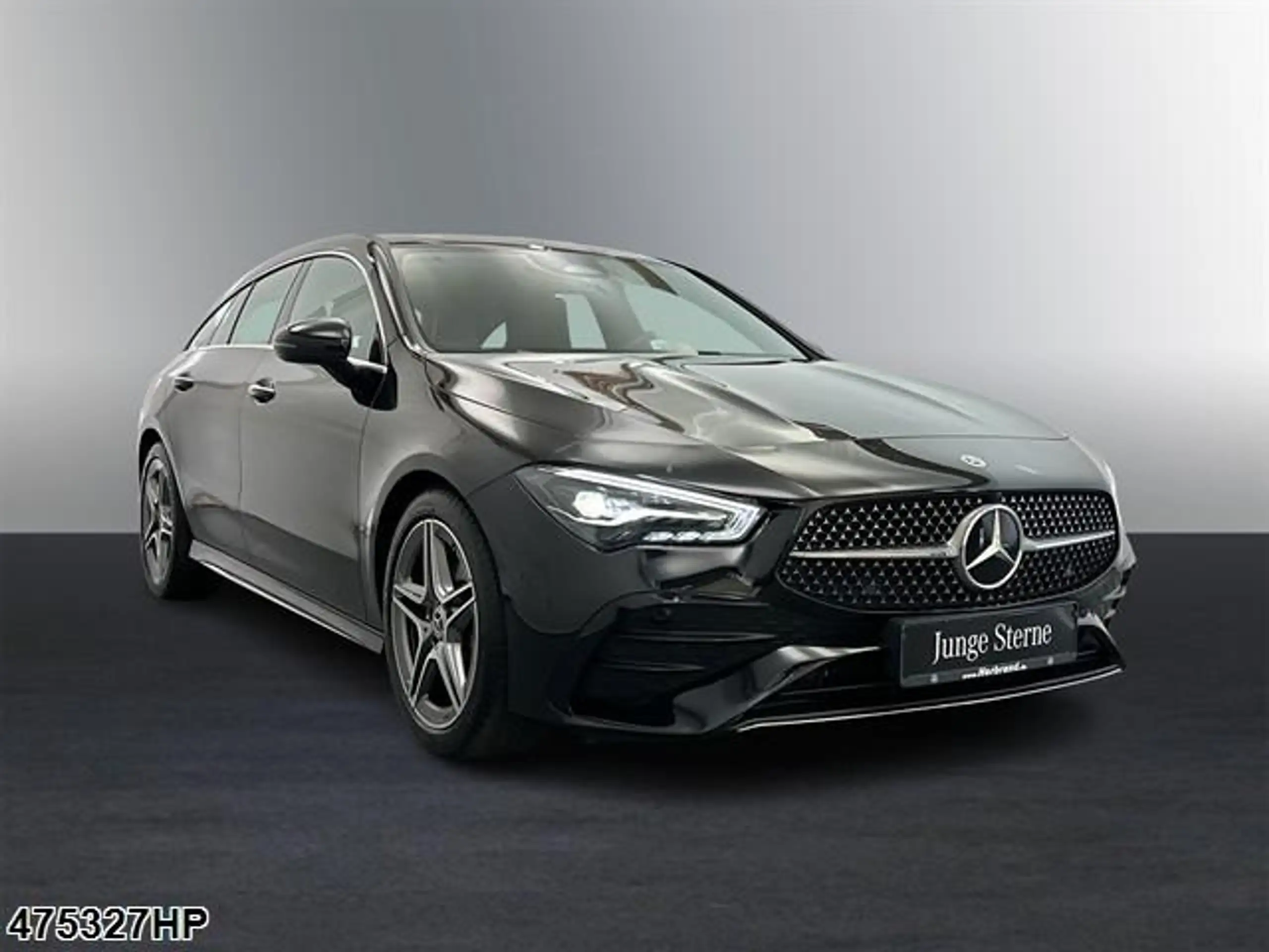 Mercedes-Benz - CLA 200