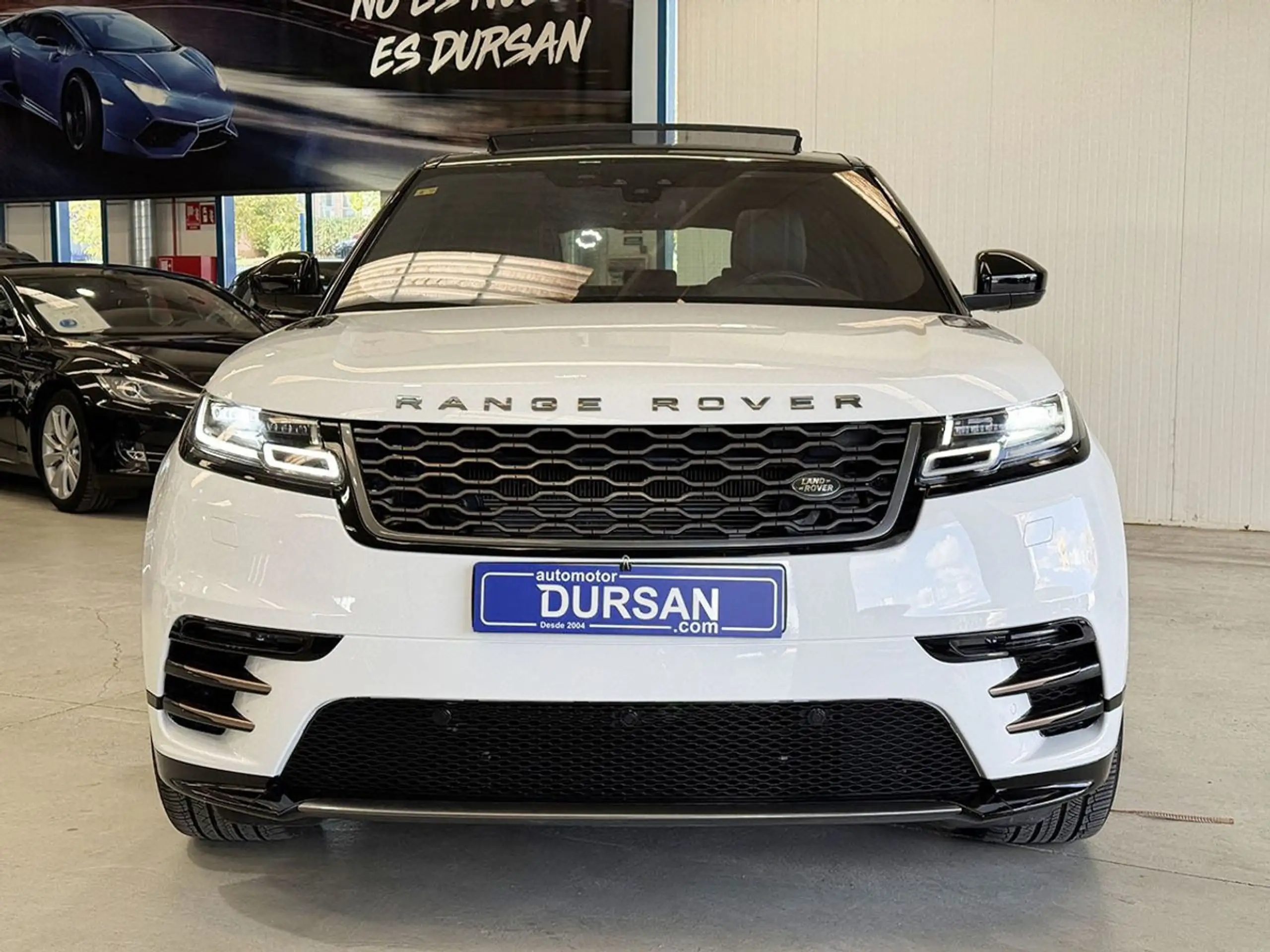 Land Rover - Range Rover Velar