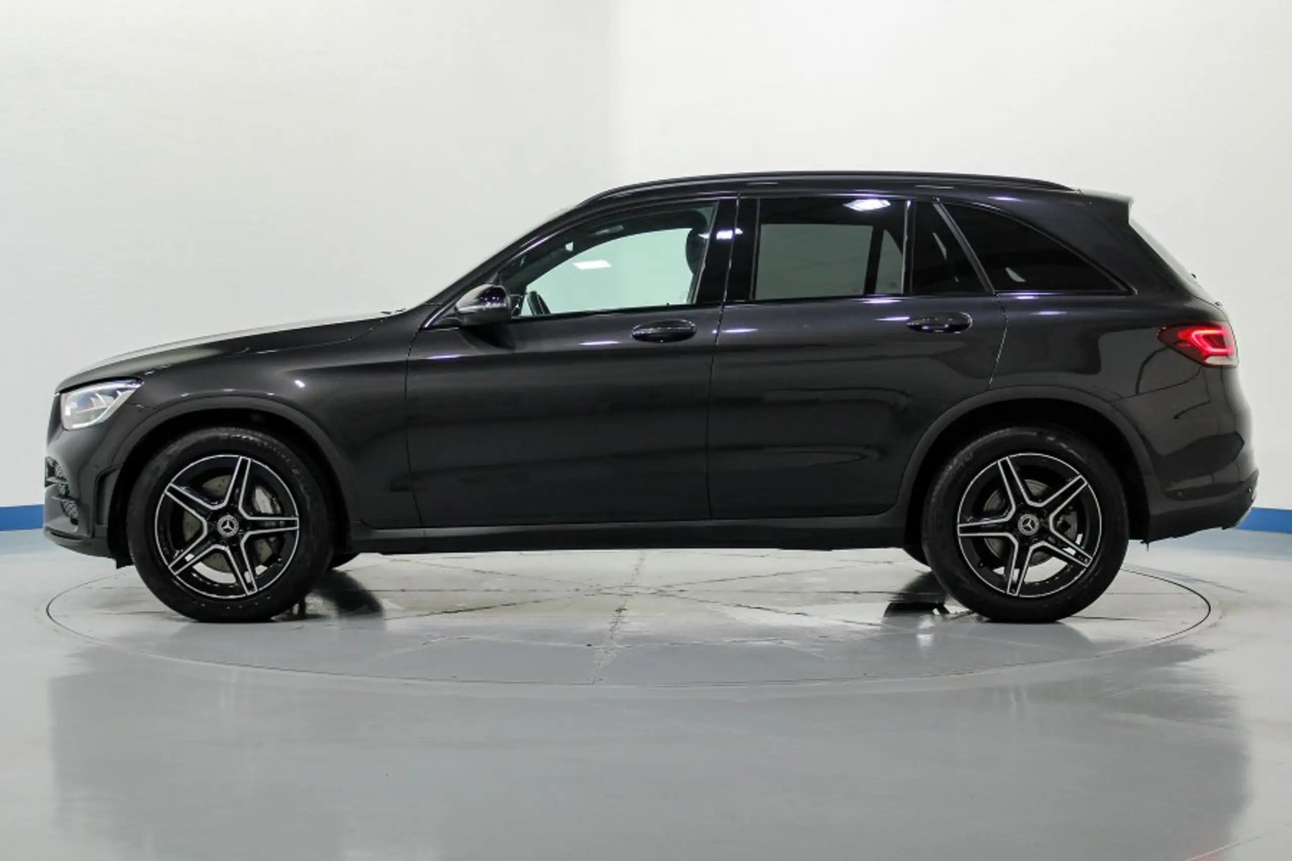 Mercedes-Benz - GLC 200