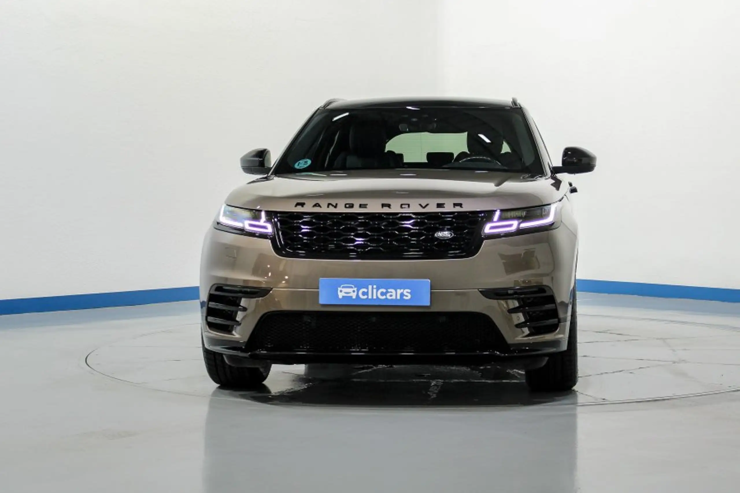 Land Rover - Range Rover Velar