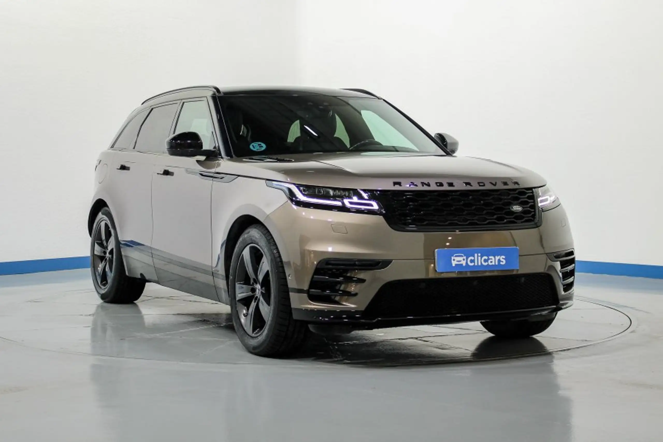 Land Rover - Range Rover Velar