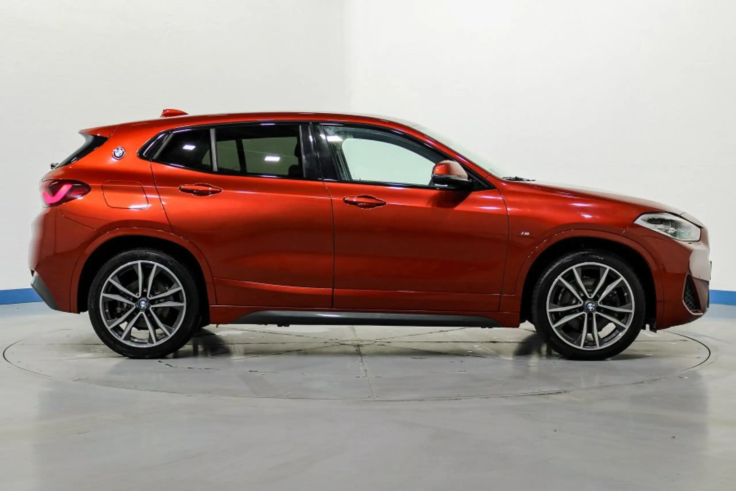 BMW - X2